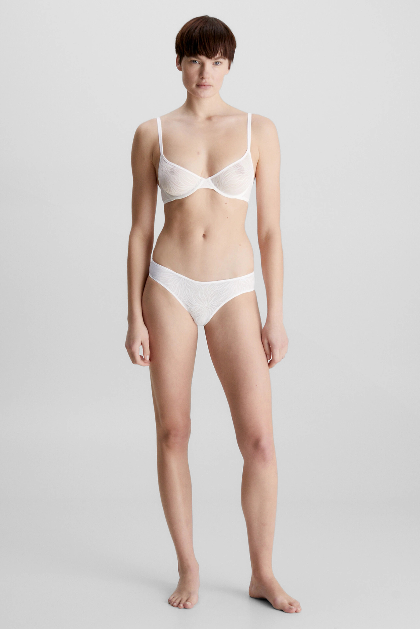 Женские белые трусикиCalvin Klein Женские белые трусики 3