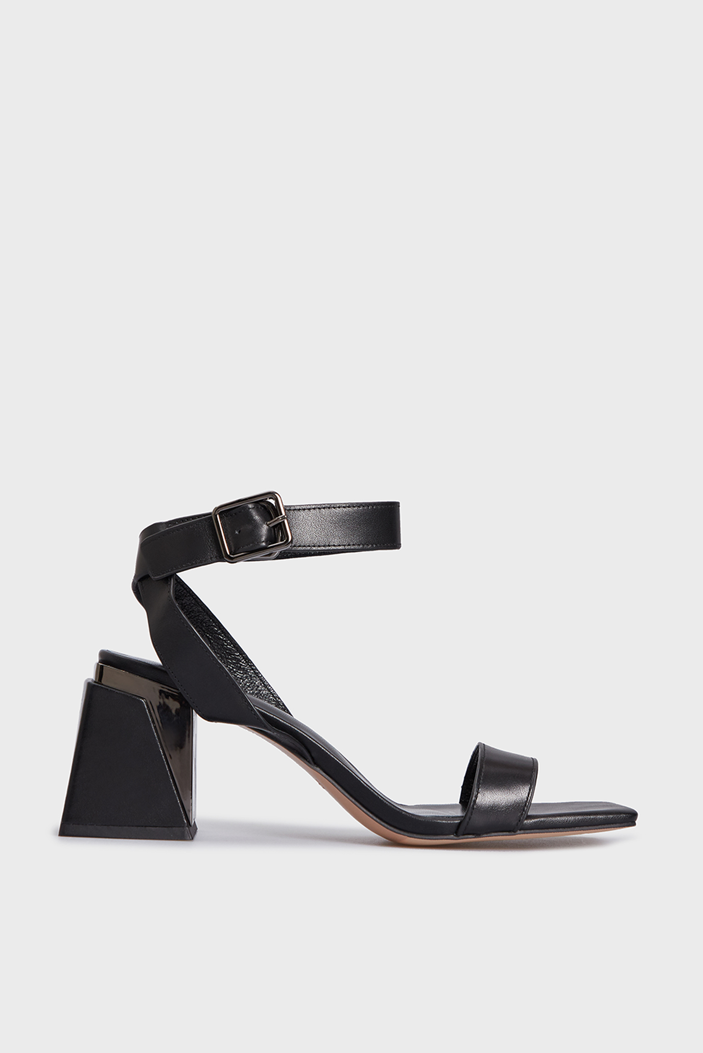 Женские черные кожаные босоножки GwendolynPRPY Женские черные кожаные босоножки Gwendolyn 6