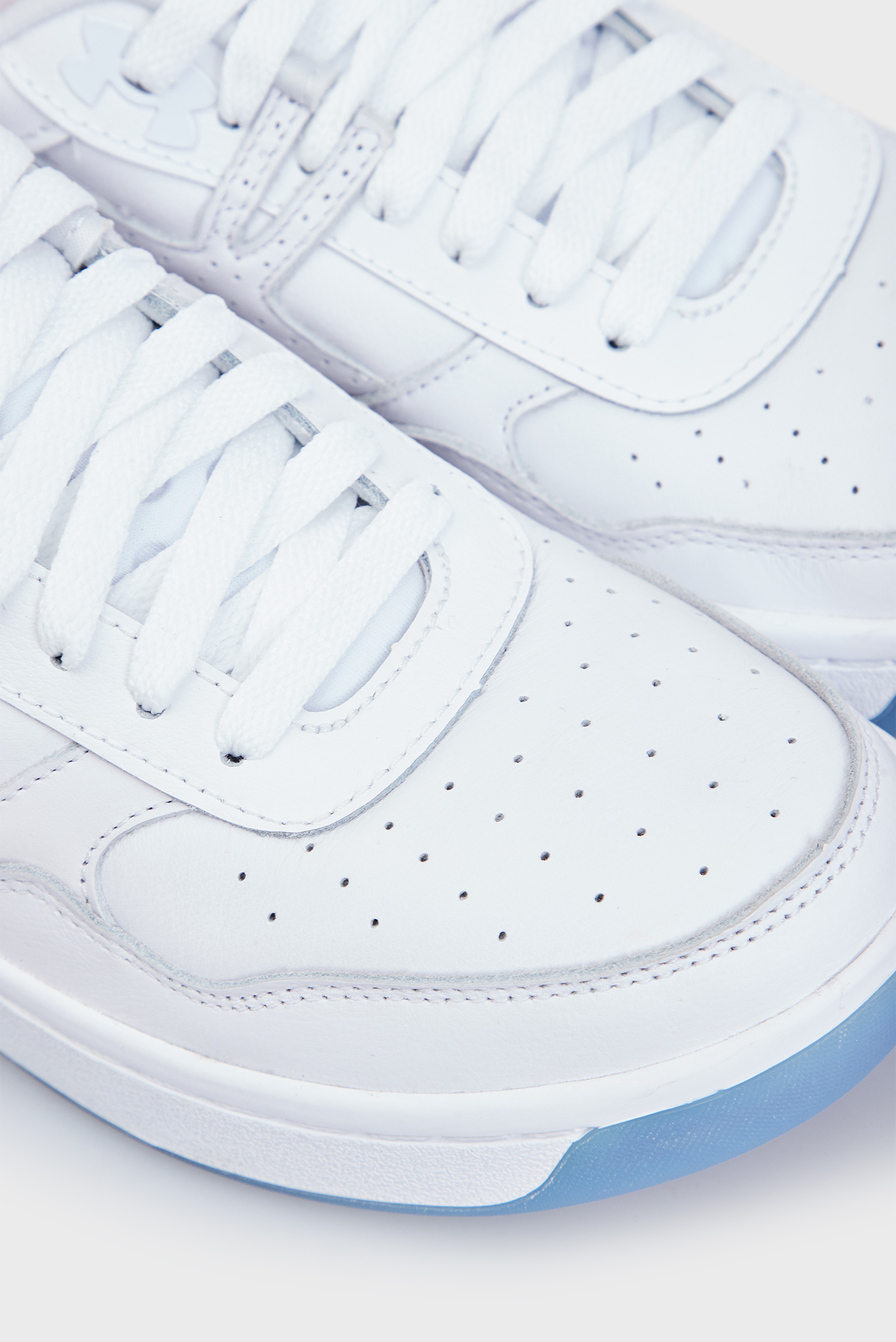 Женские белые кожаные кроссовки UA W Court 96 2