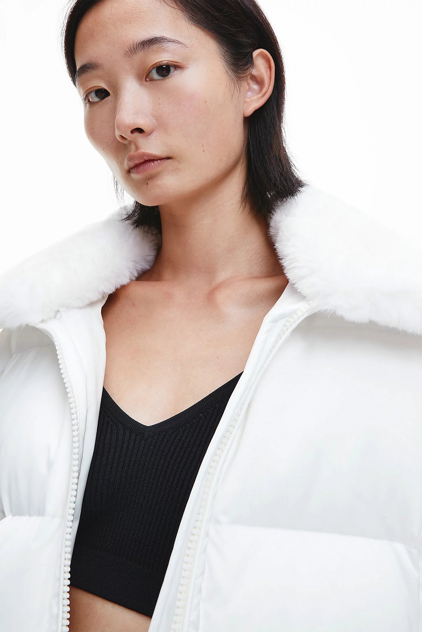 Женский белый пуховик LUX SATIN PUFFER COAT 11