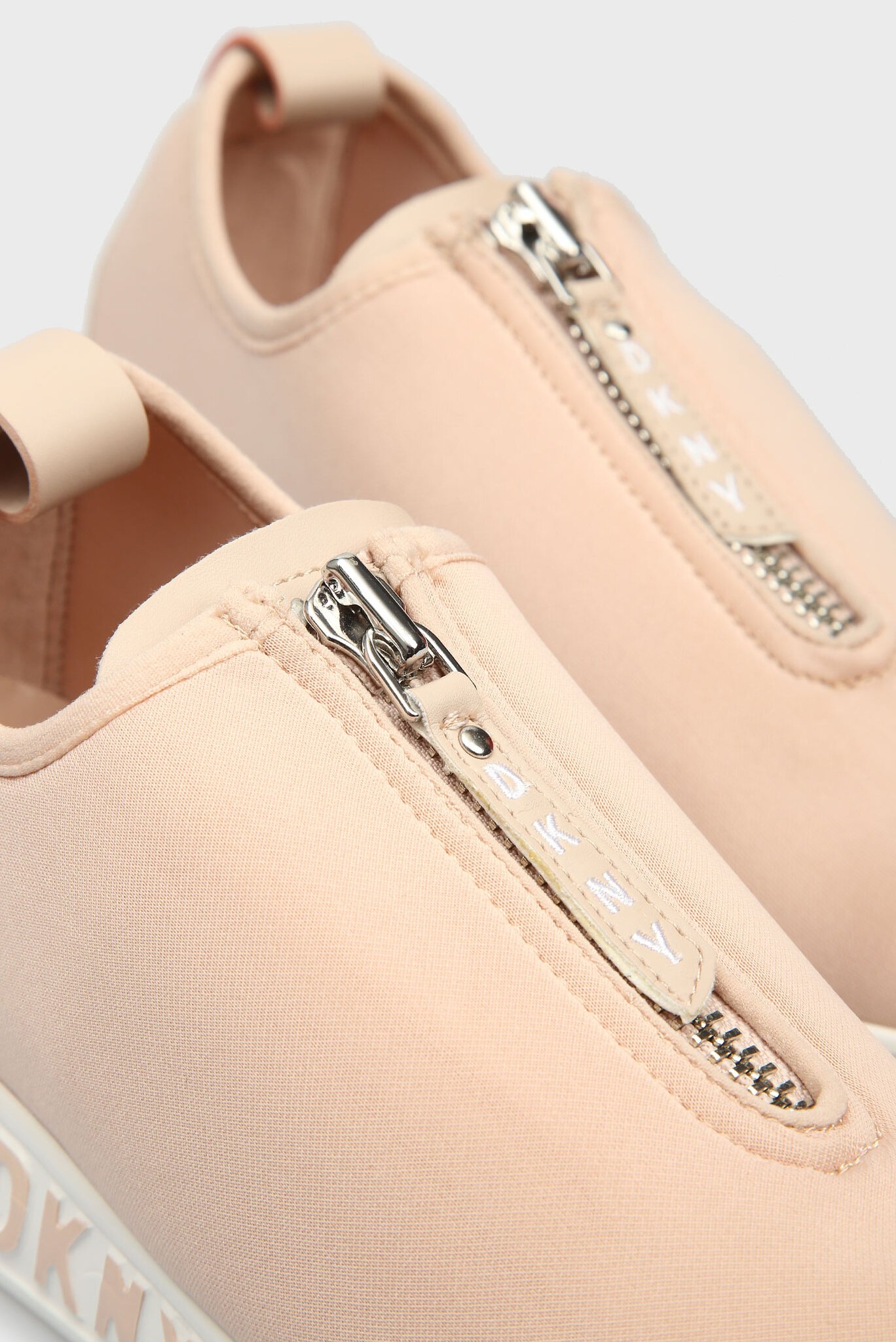 Женские пудровые кроссовки MELISSA 5