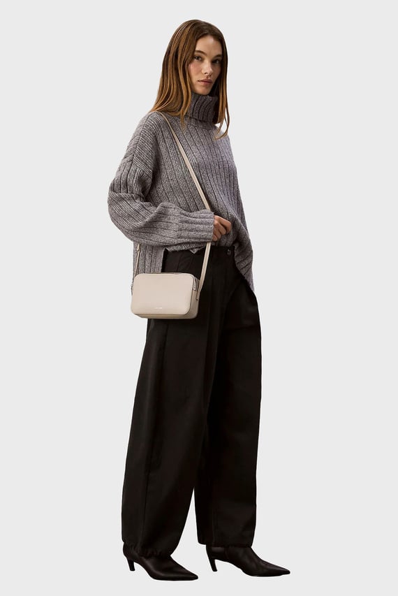 Сумка FOIL LOGO ELONGATED CAMERA BAG