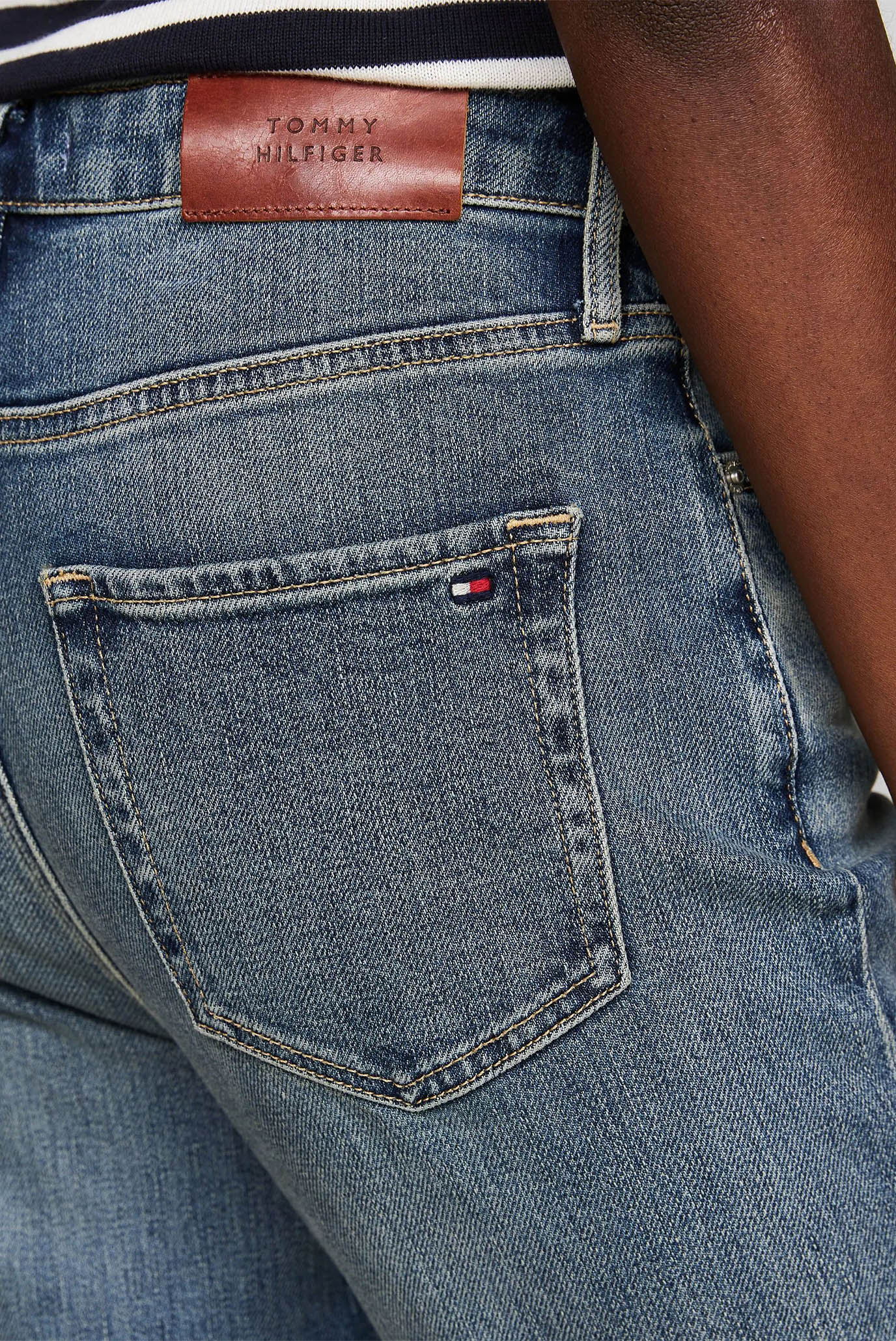 Джинсы SLIM CIGARETTE HW A PAT 4