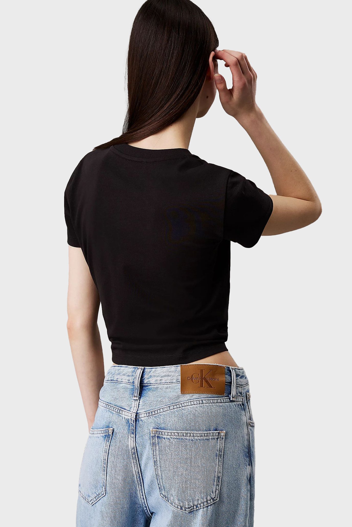 Женская черная футболка PLACED INSTITUTIONAL BABY TEE 3