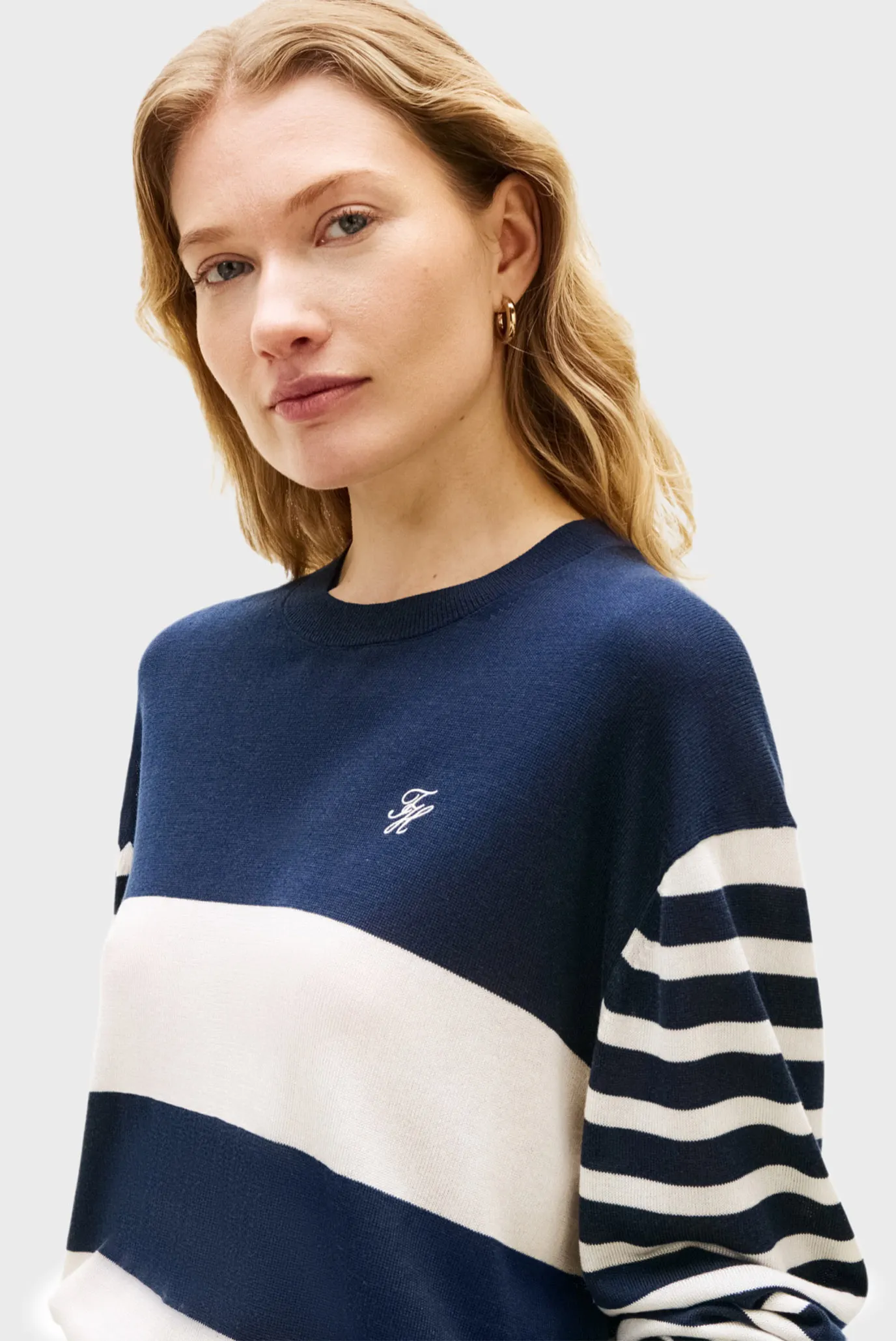 Свитер LIGHT LAYERING LS C-NK SWEATER 2