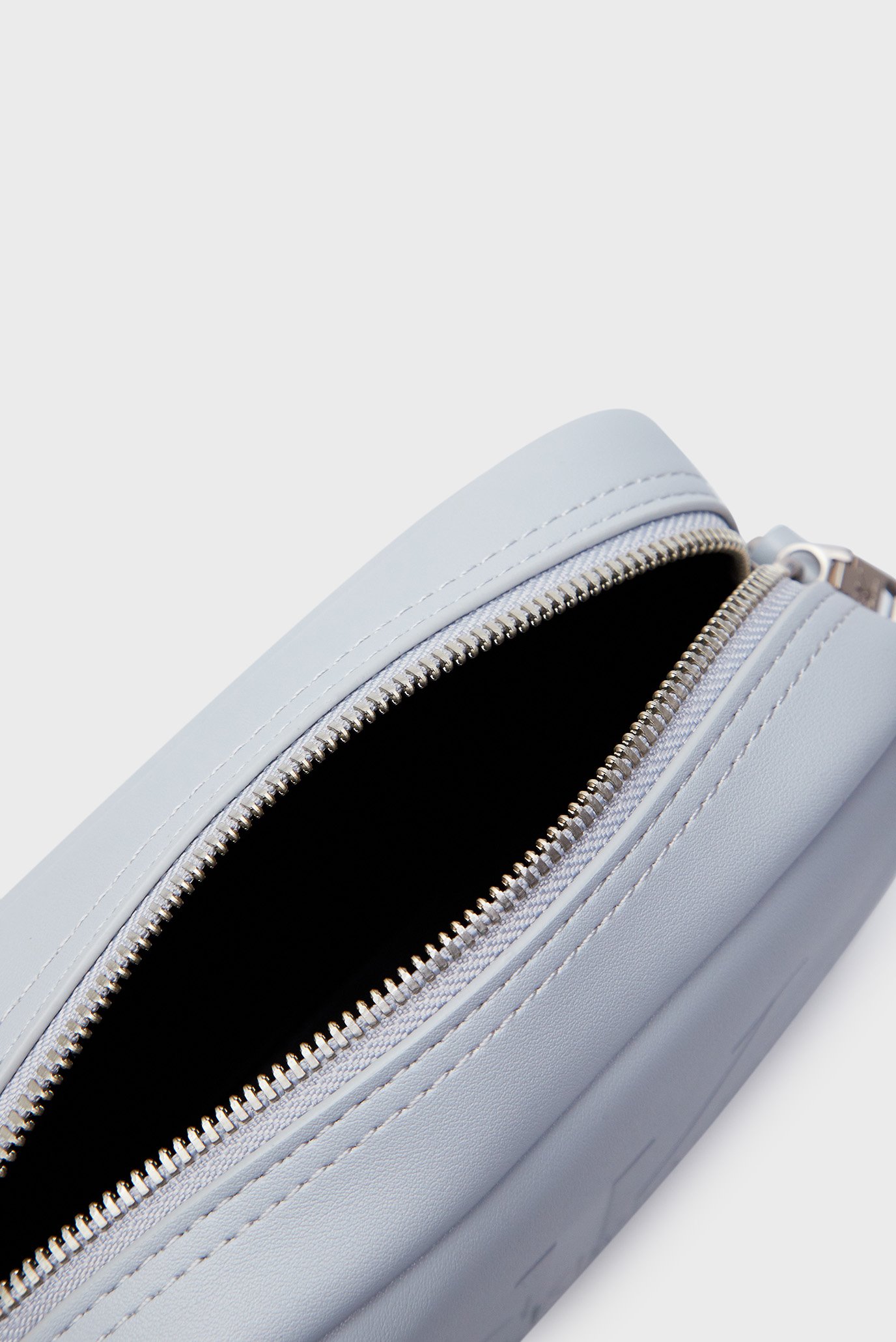 Женская голубая сумка SCULPTED CAMERA BAG18 MONOCalvin Klein Jeans Женская голубая сумка SCULPTED CAMERA BAG18 MONO 5
