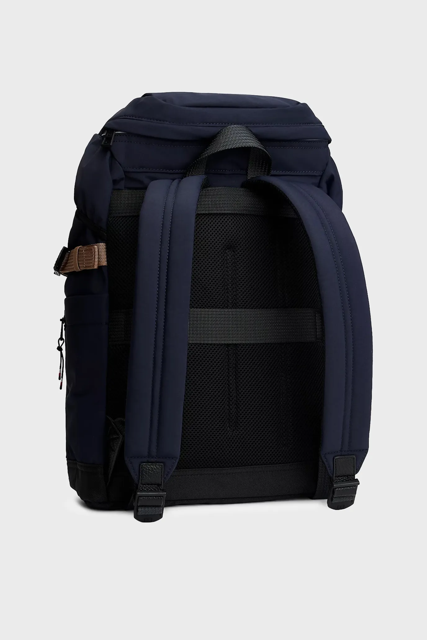 Рюкзак TH TRAVEL FLAP BACKPACK 3
