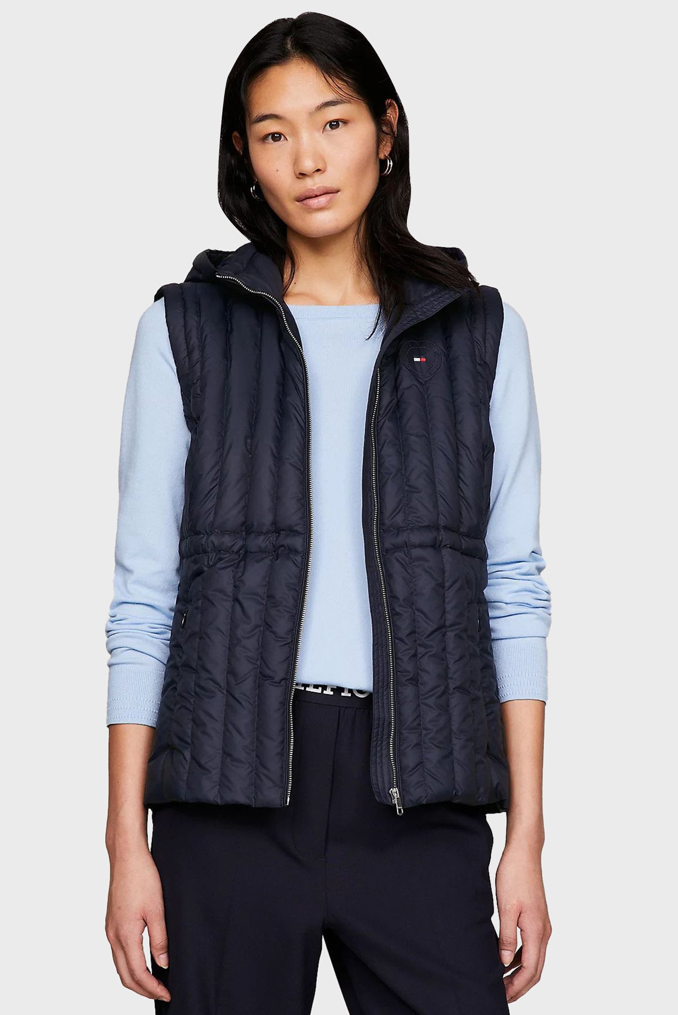 Жилет FEMININE LW DOWN VEST 1