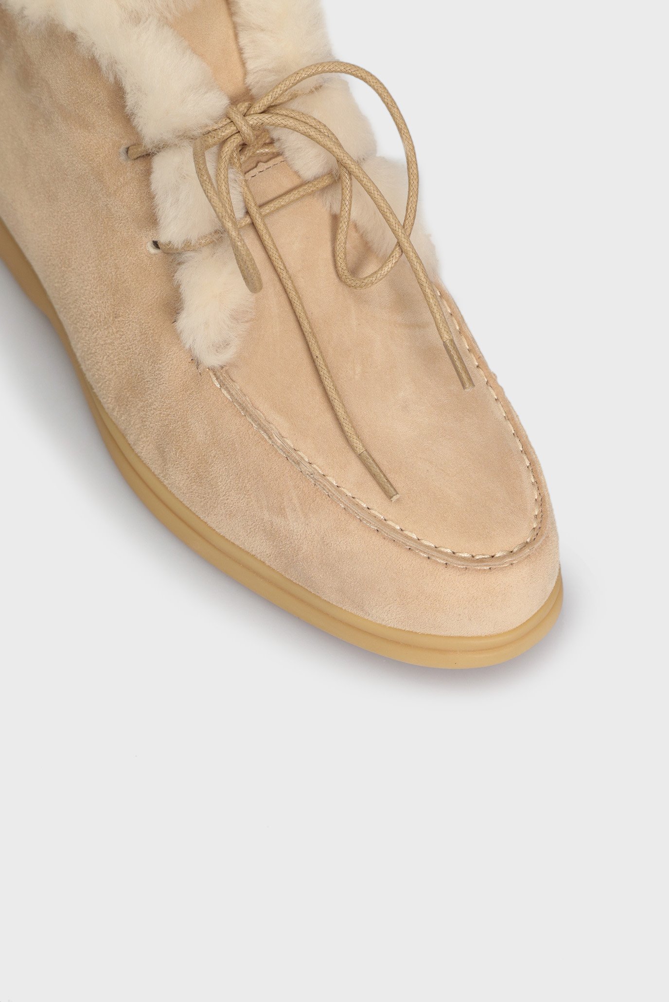 Женские бежевые замшевые ботинки 4