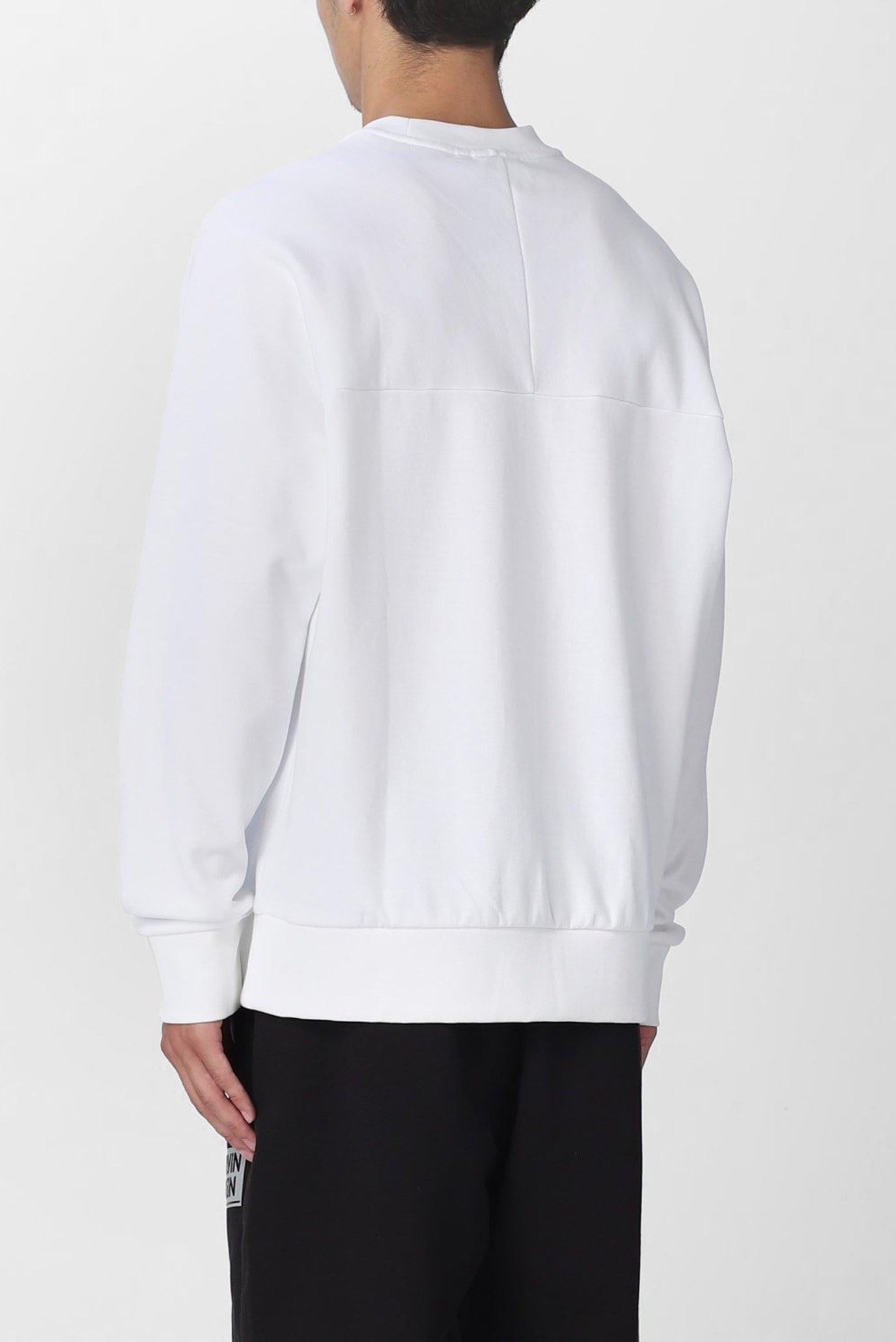 Свитшот 3D LOGO PATCH SWEATSHIRTCalvin Klein Свитшот 3D LOGO PATCH SWEATSHIRT 2