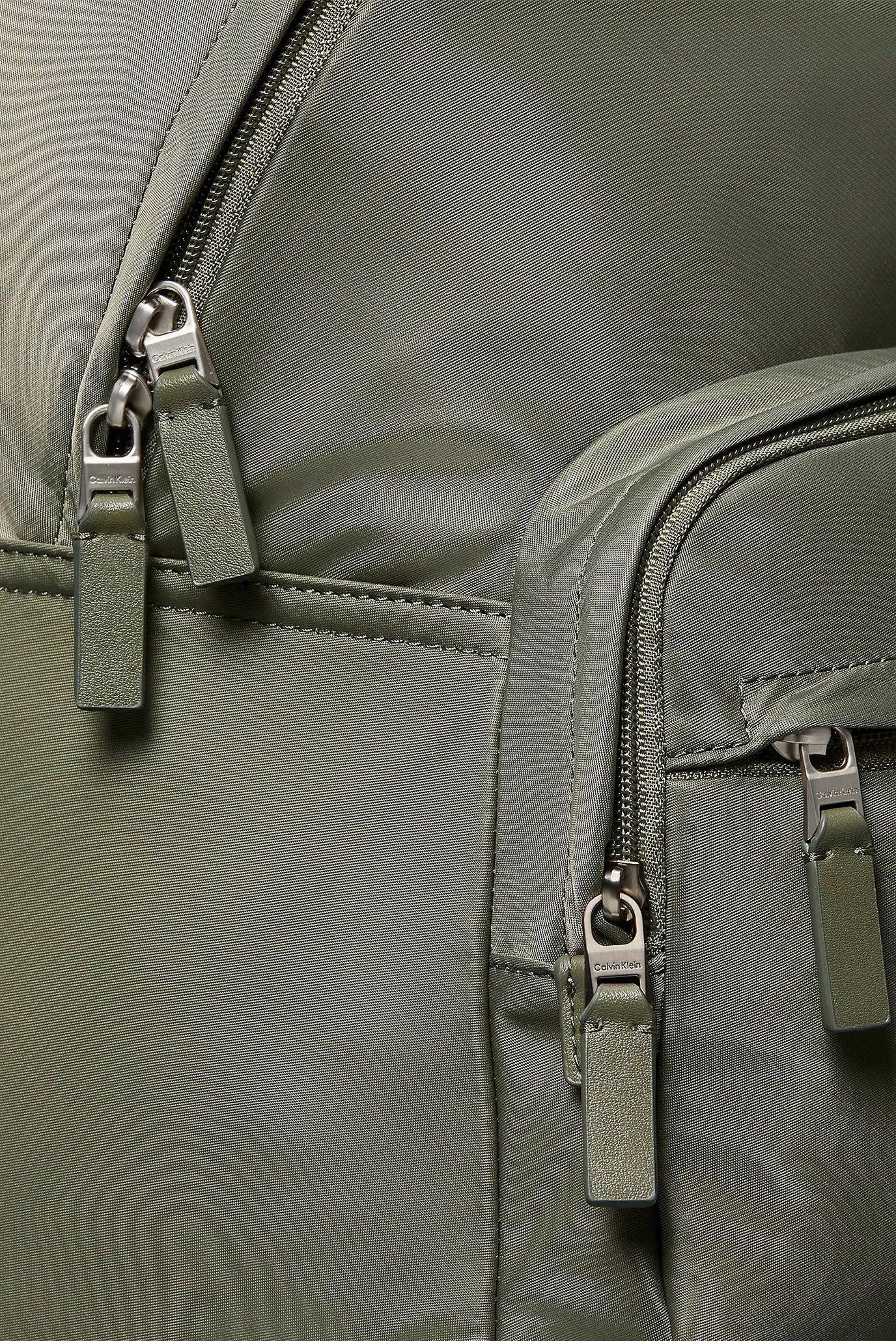 Рюкзак SLEEK ROUND BACKPACK 4