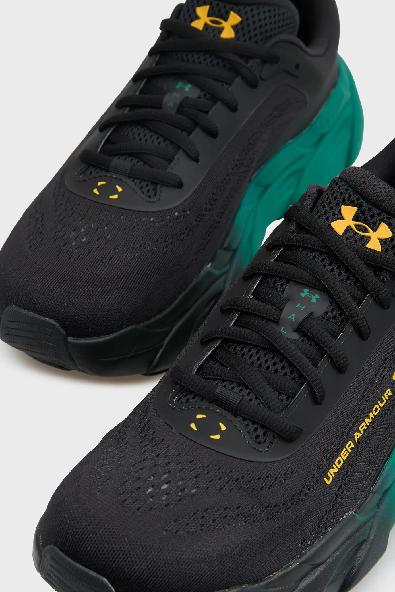 Кроссовки UA Halo Runner NM 2