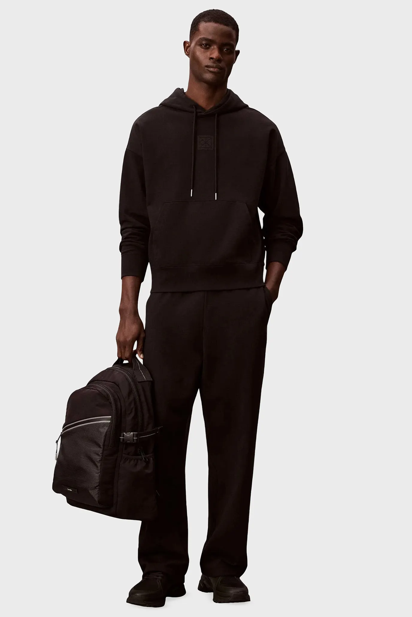 Рюкзак STRIPED UTILITY ZIP ROUND BACKPA 2