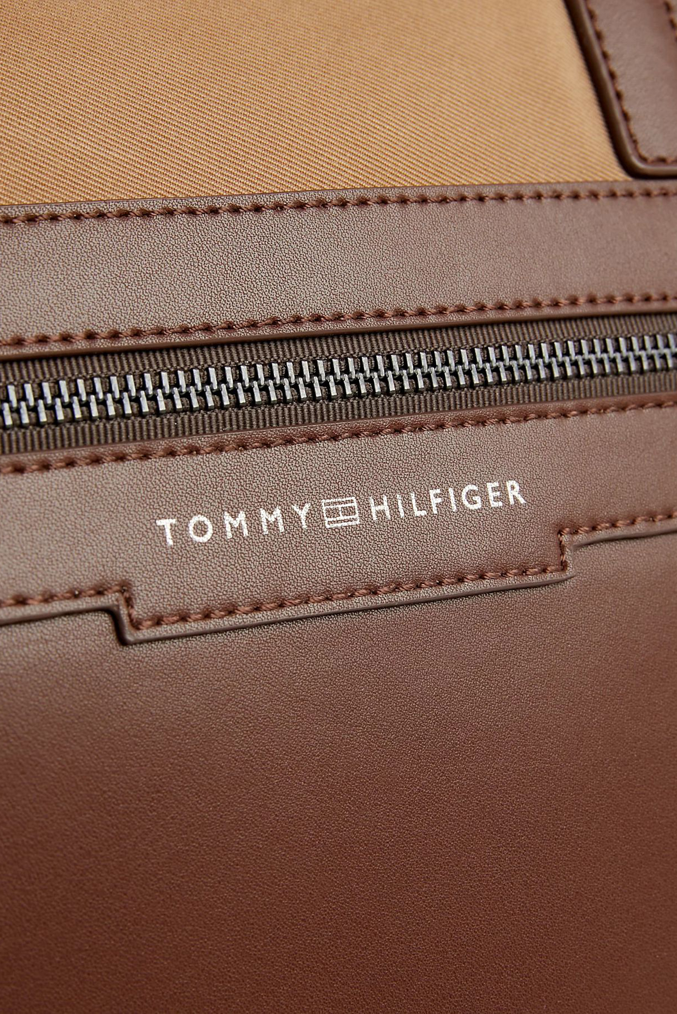 Сумка TH CLASSIC DUFFLETommy Hilfiger Сумка TH CLASSIC DUFFLE 2