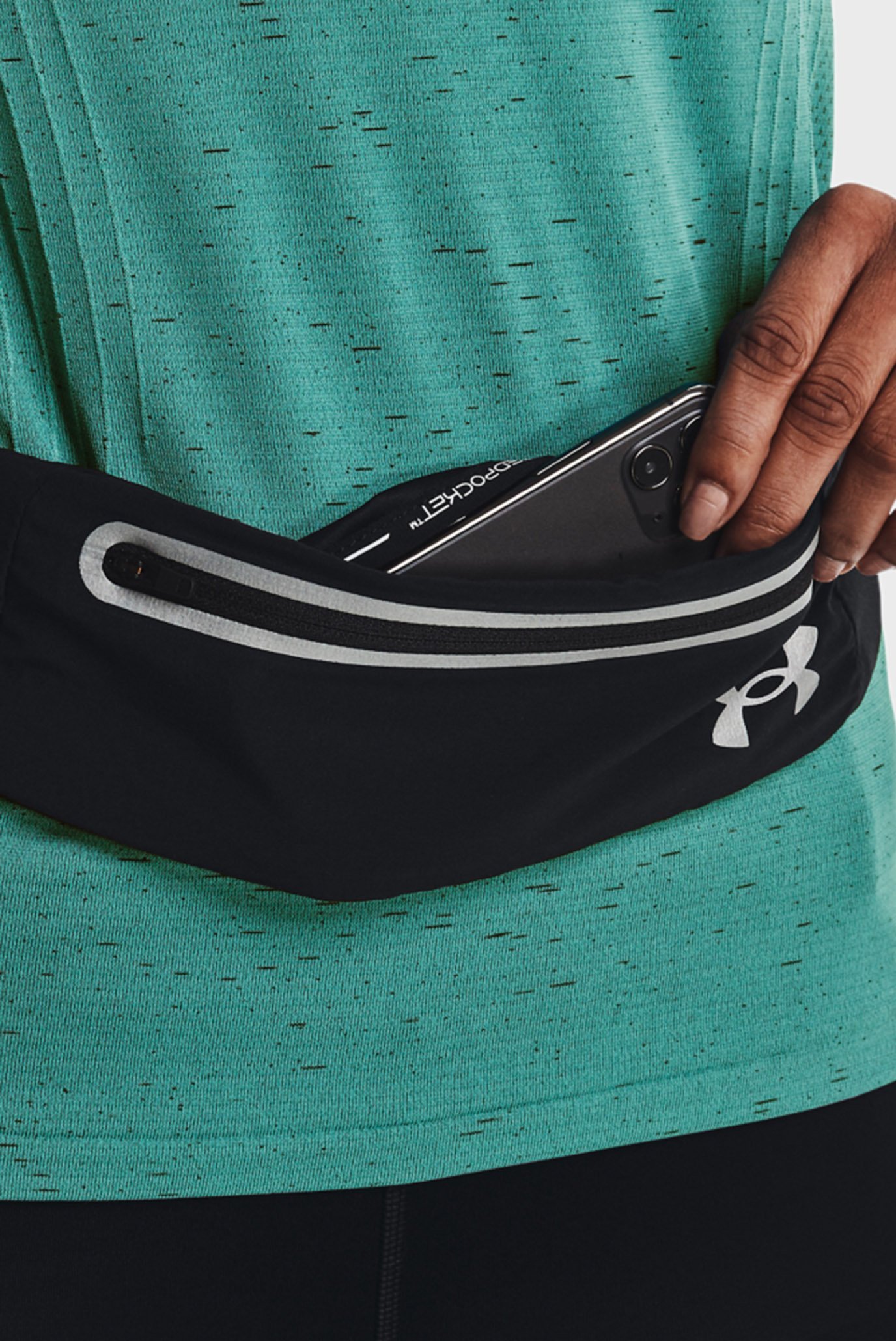 Черная поясная сумка UA Flex Speedpocket Run Belt 6