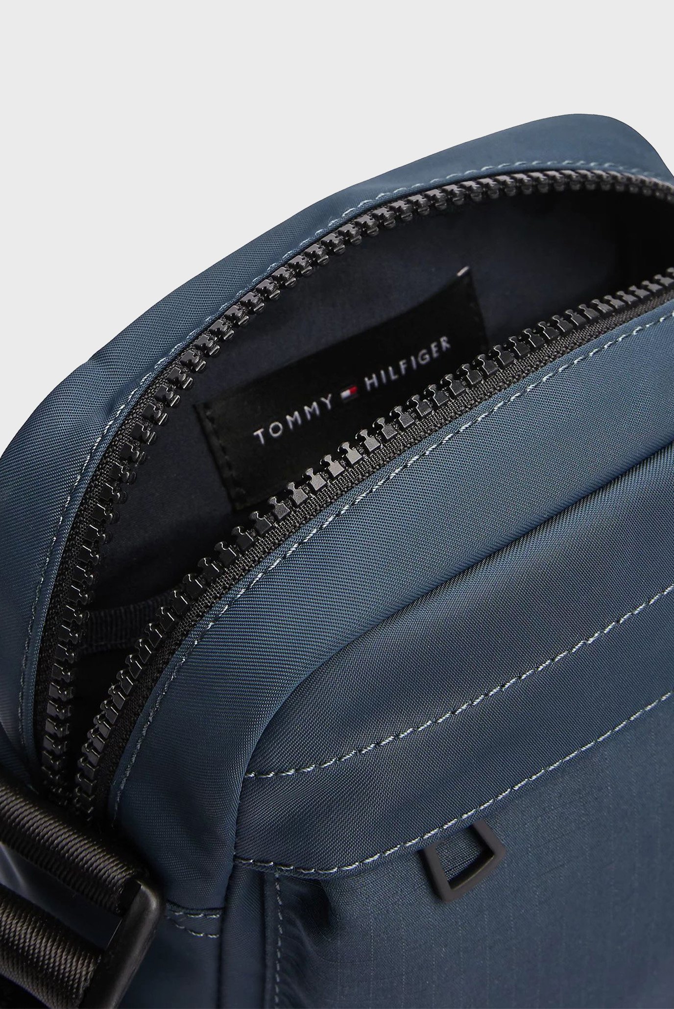 Сумка TH ELEMENT REPREVE MINI REPORTER 5