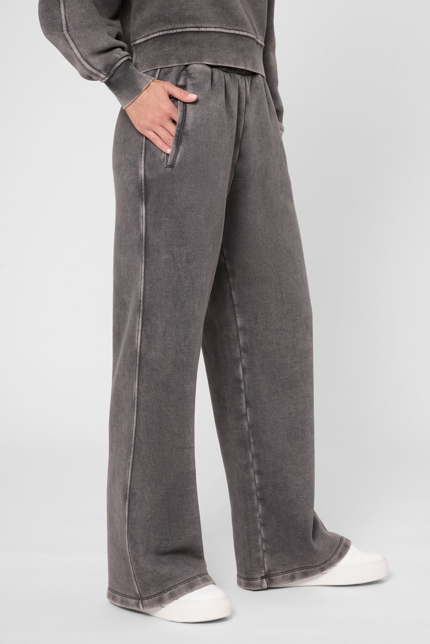 Штаны спортивные WTP 055 3