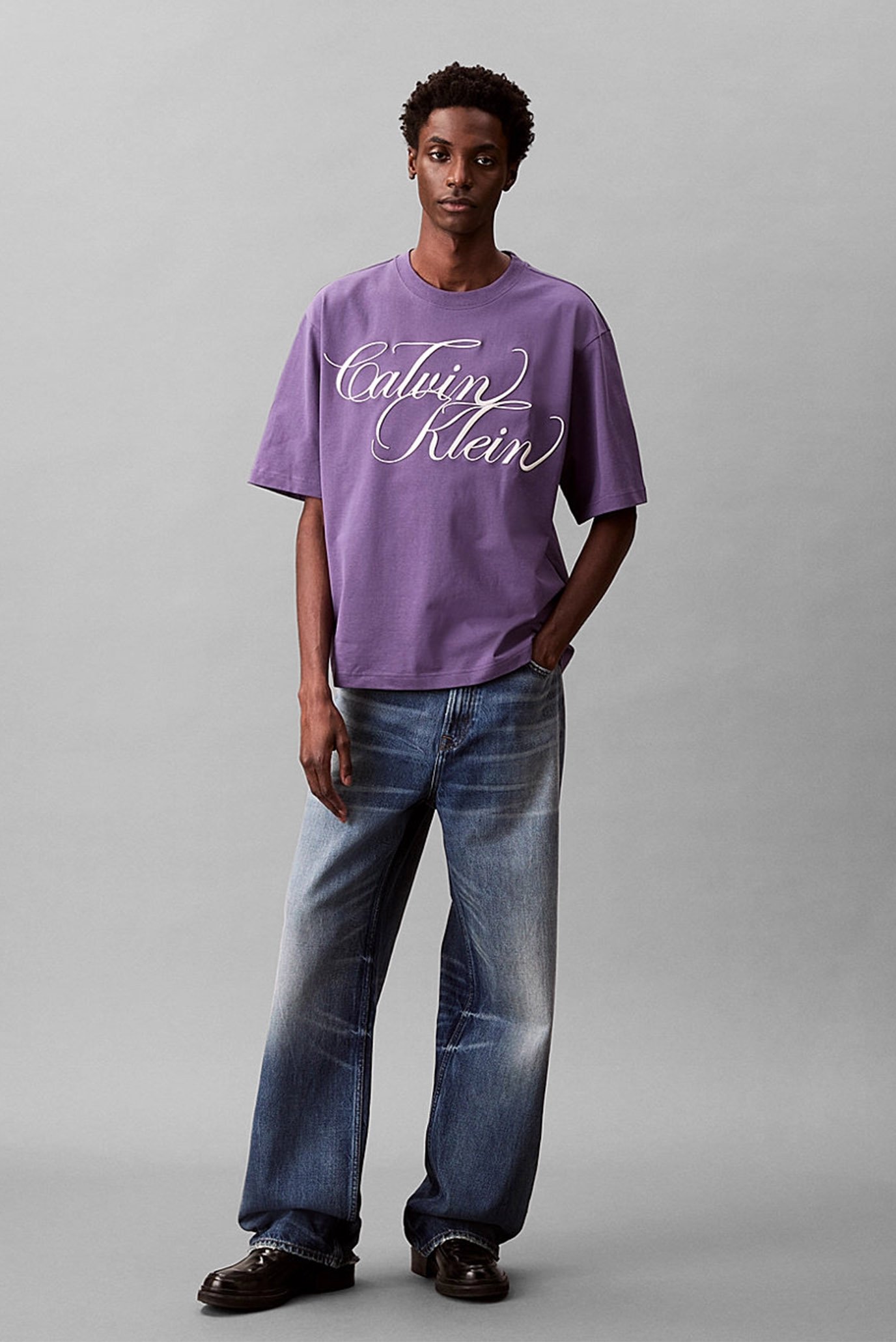 Футболка SS RLXD CTN TEE SIGNATURE GRAPHCCalvin Klein Футболка SS RLXD CTN TEE SIGNATURE GRAPHC 4