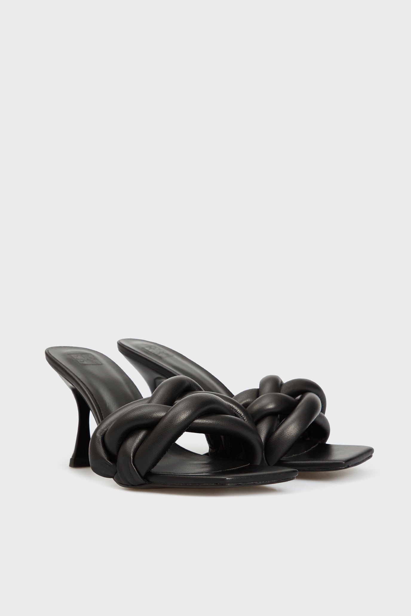 Женские черные мюли Gabriela 8