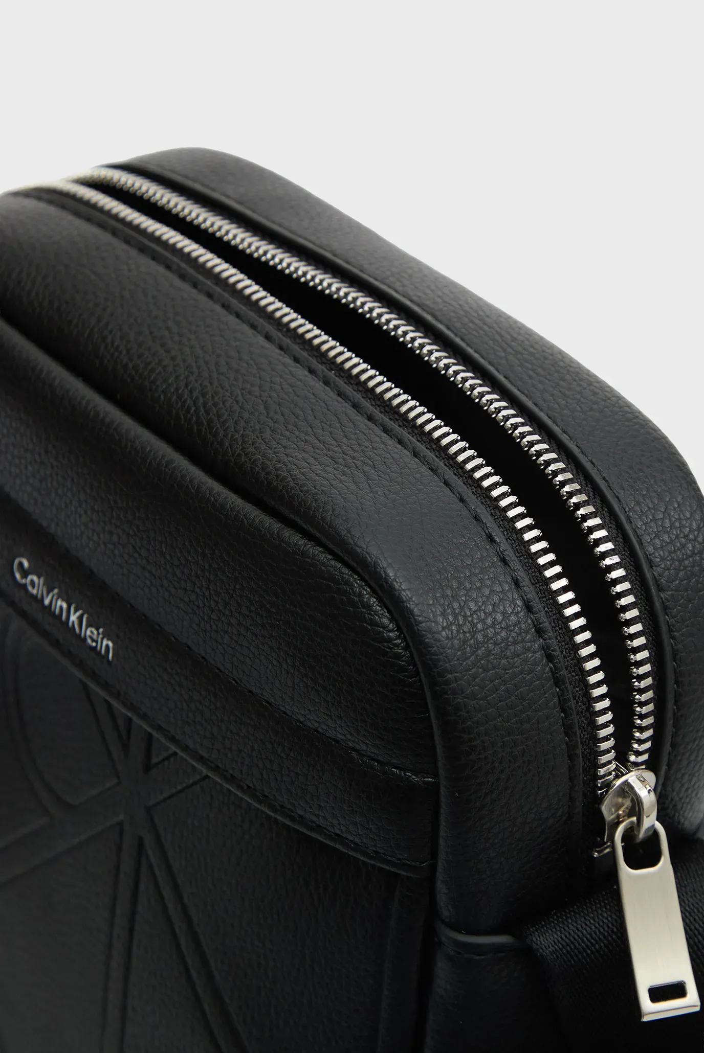 Сумка EMBLEM AOP EMBOSS REPORTER 5