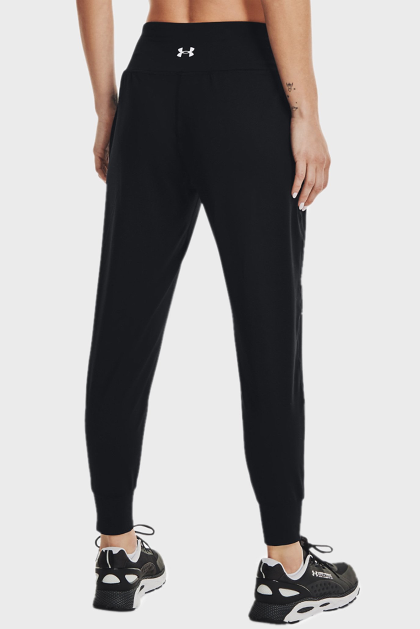 Женские черные спортивные брюки Meridian JoggerUnder Armour Женские черные спортивные брюки Meridian Jogger 3