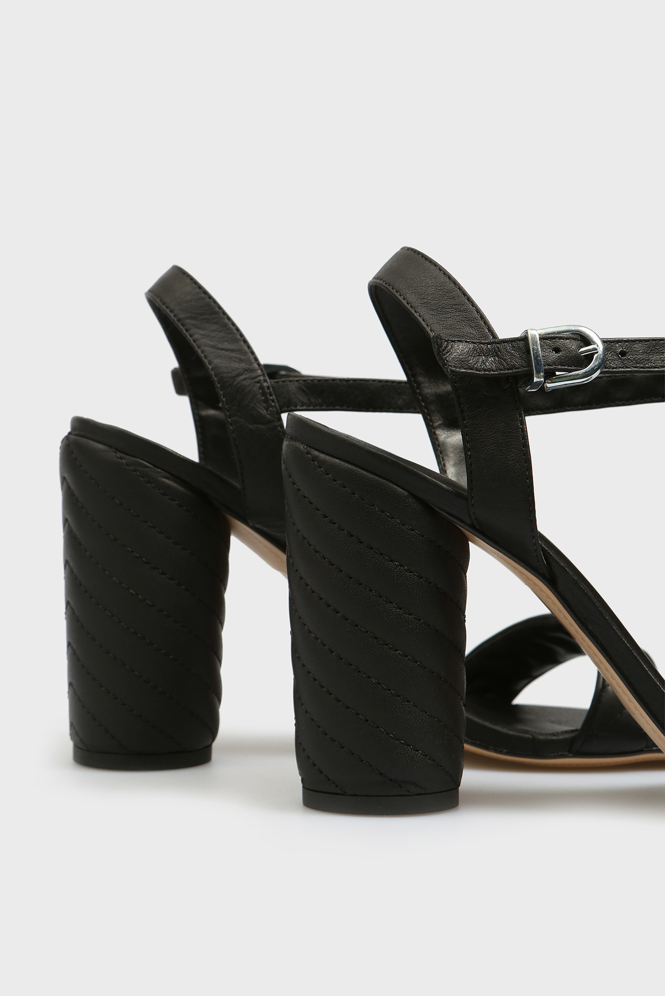 Черные босоножки 5