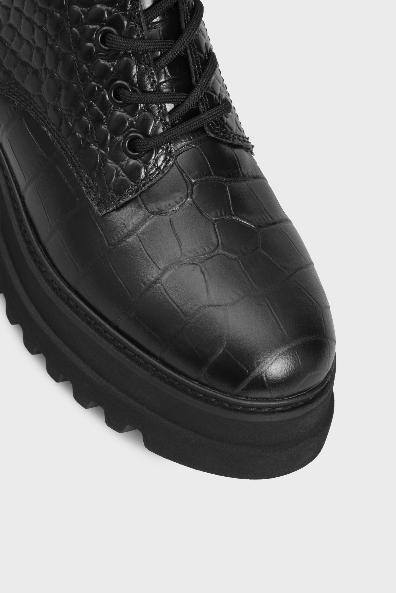 Женские черные кожаные ботинки Nadine 9