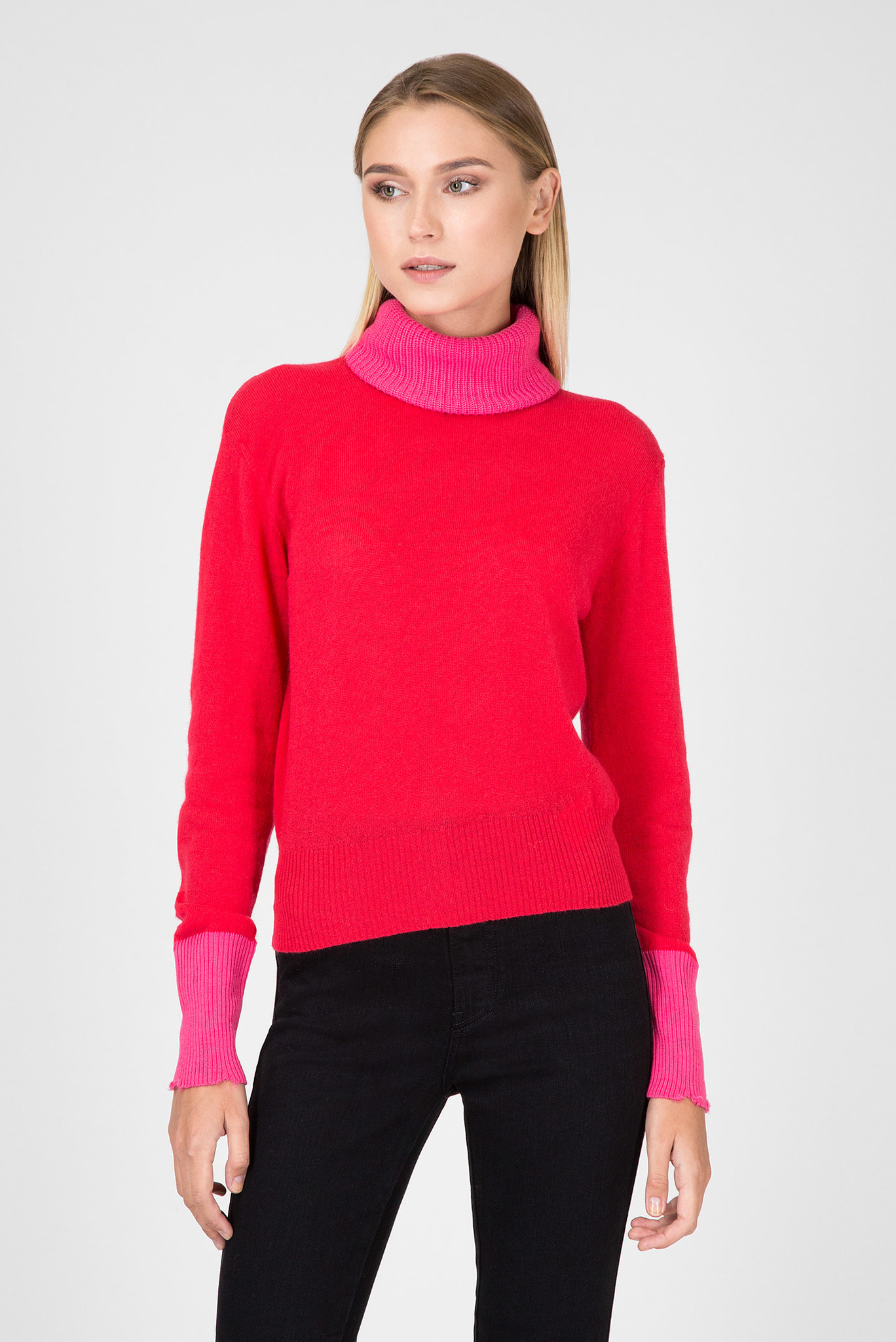 Женский малиновый шерстяной свитер 1