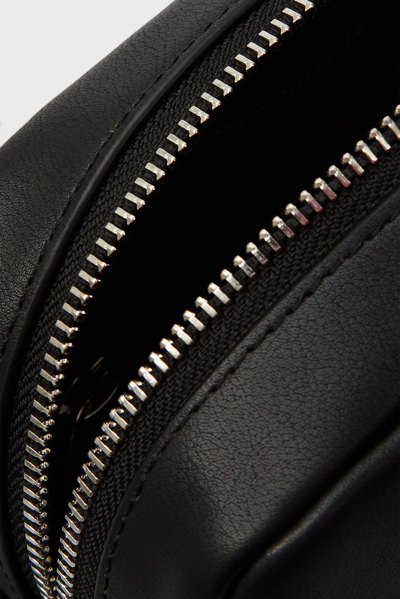 Мужская черная сумка TH CORP TEXTURE MNI REPORTER 6