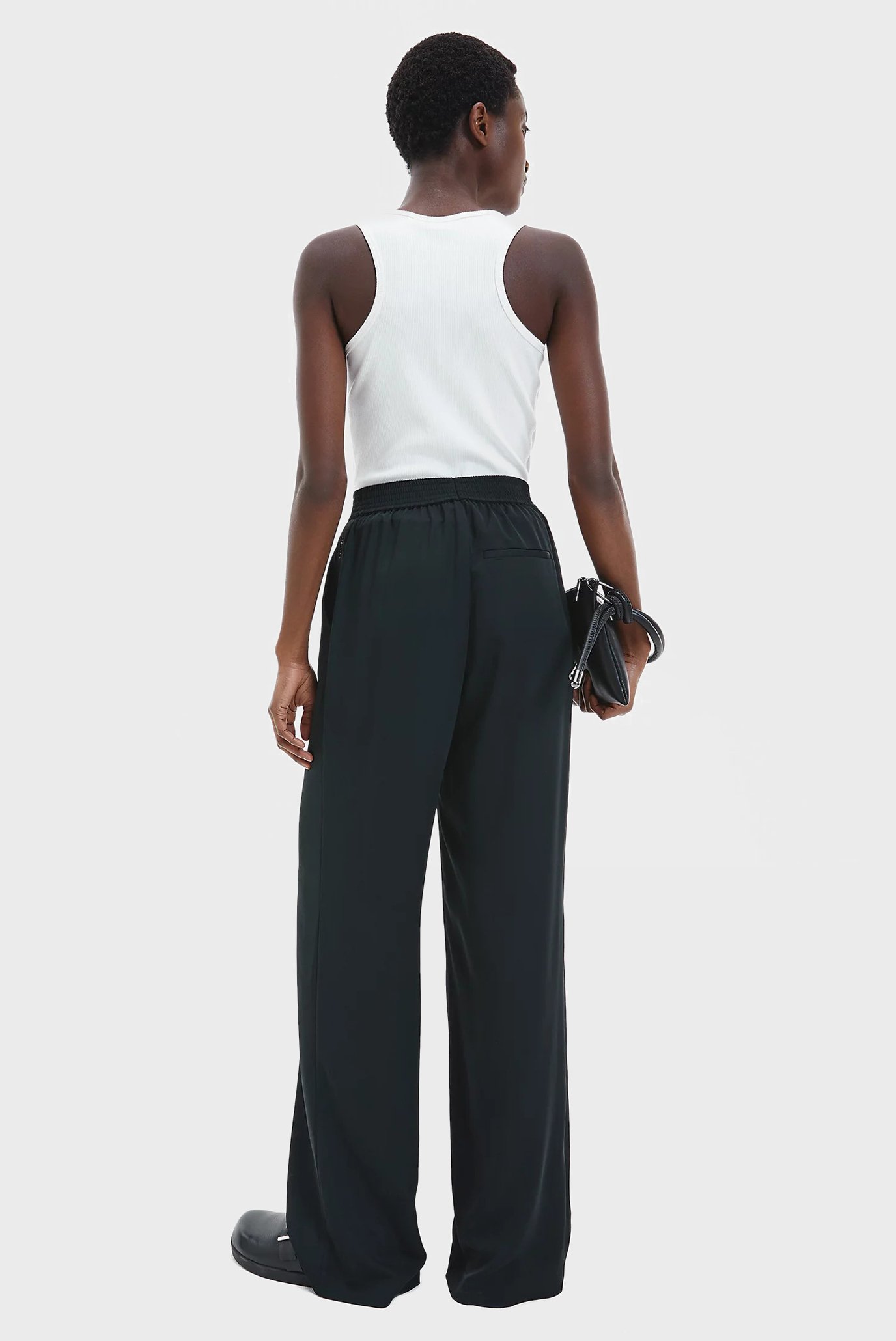 Женская белая майка 9