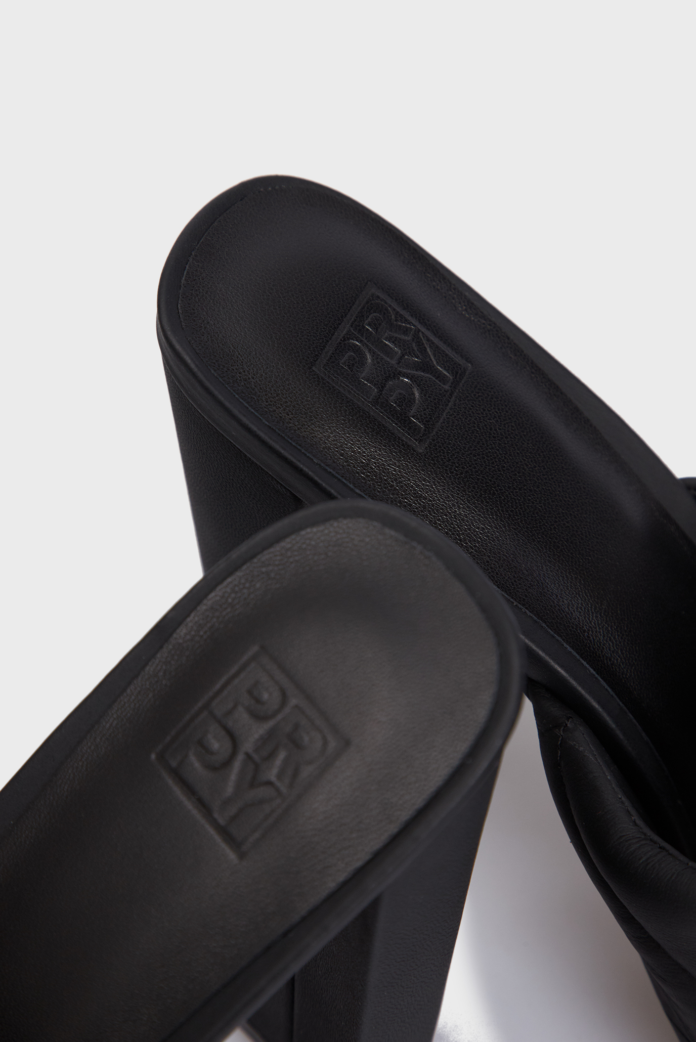 Женские черные кожаные босоножки FranciePRPY Женские черные кожаные босоножки Francie 5