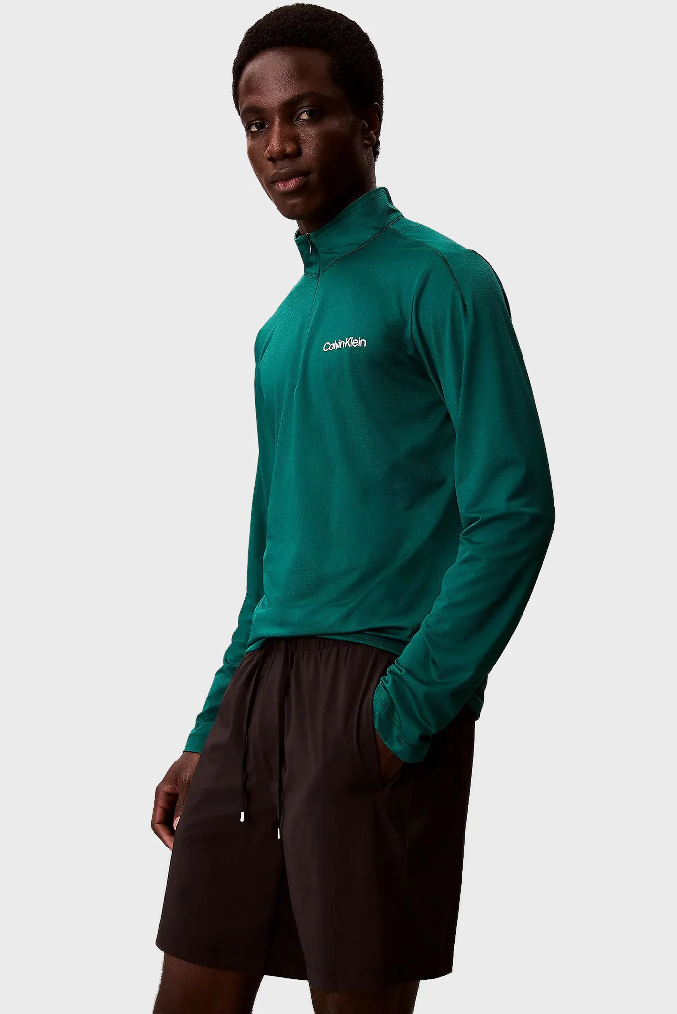 Шорты WOVEN SHORT 3