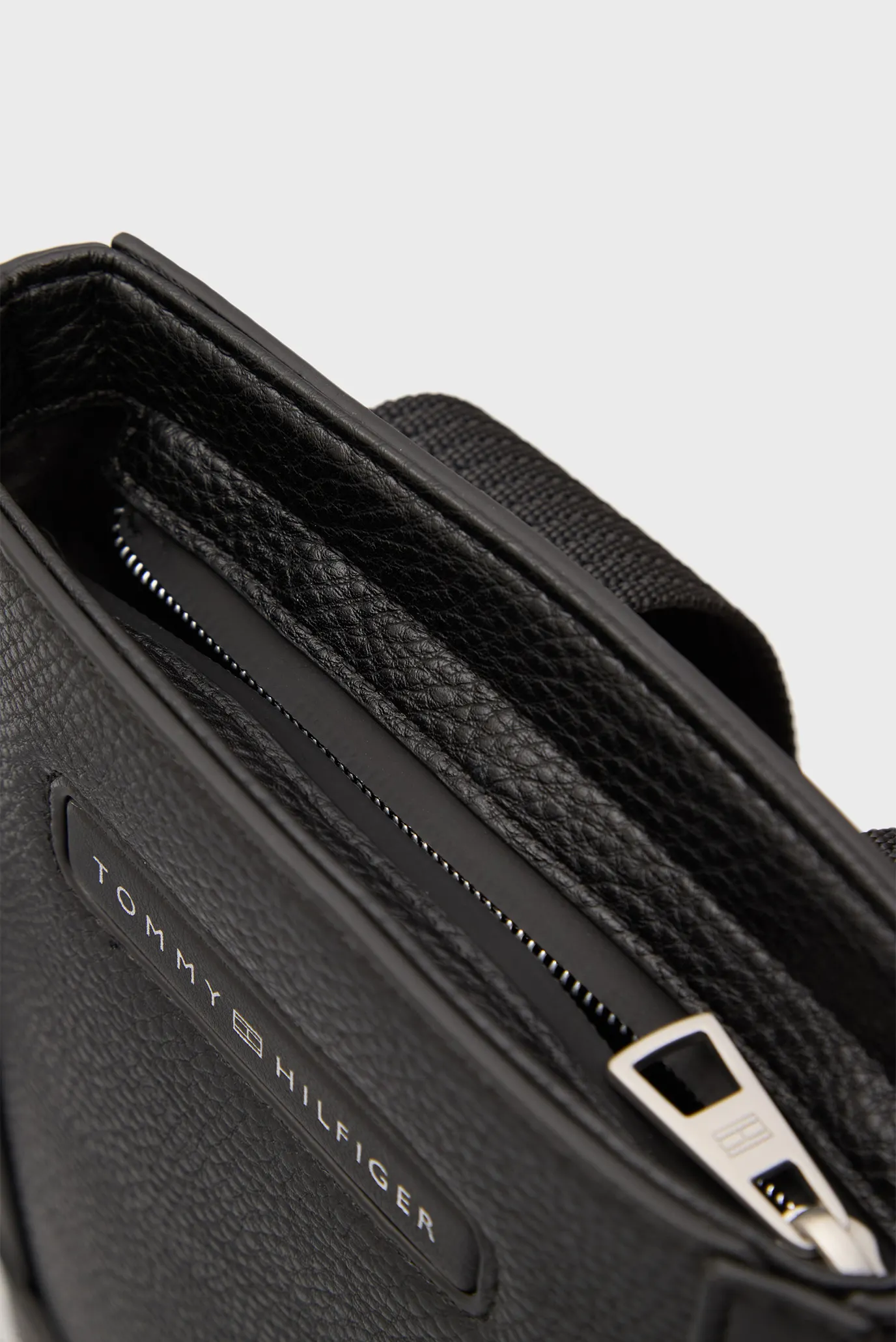 Сумка TH CENTRAL MINI CROSSOVER 6