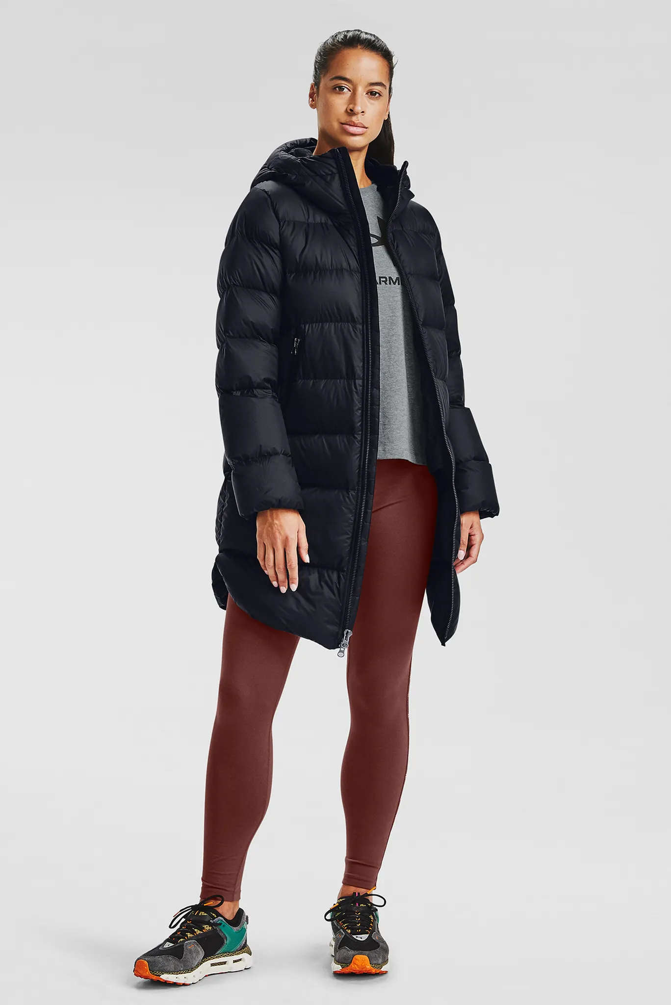 Женский черный пуховик UA Sportstyle Graphic Bench 2