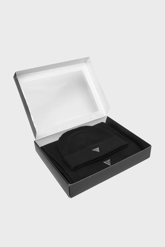 Подарочный набор SCARF BEANIE GIFT BOX Guess