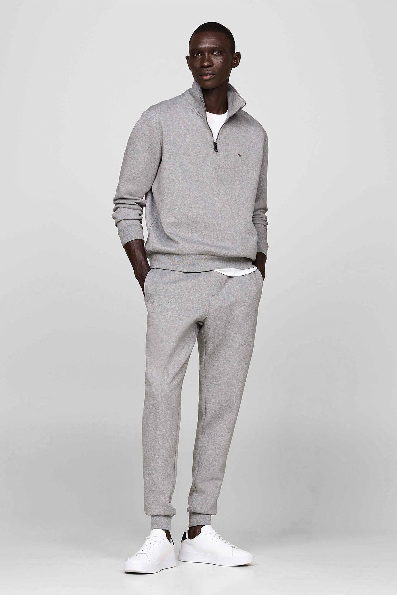 Штаны спортивные ESSENTIAL INTECHNO SWEATPANT 2