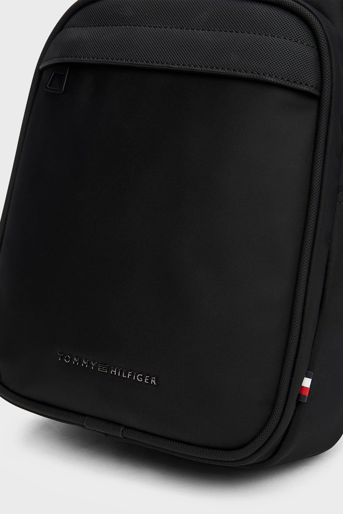 Мужская черная сумка TH REPREVE SLINGTommy Hilfiger Мужская черная сумка TH REPREVE SLING 4
