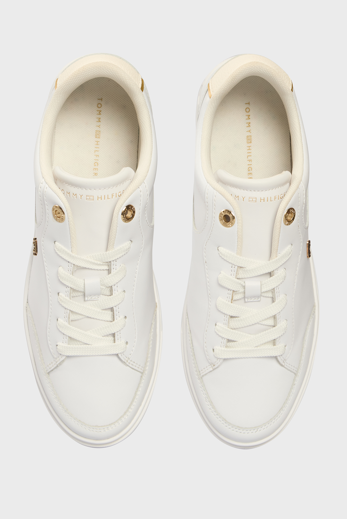 Женские белые кожаные сникерсы ESSENTIAL CHIC COURT SNEAKER 4