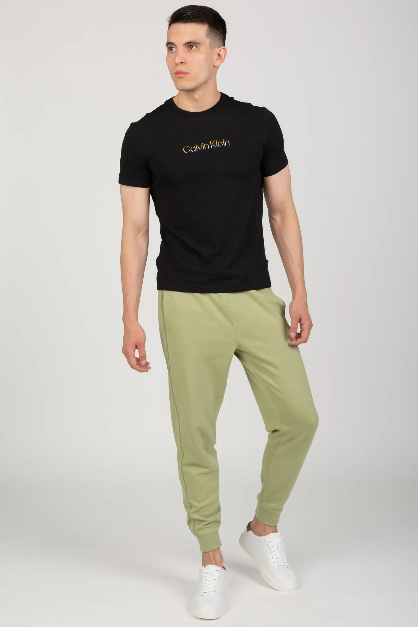 Штаны спортивные EMBOSSED LOGO COMFORT SWEATPANTS 4