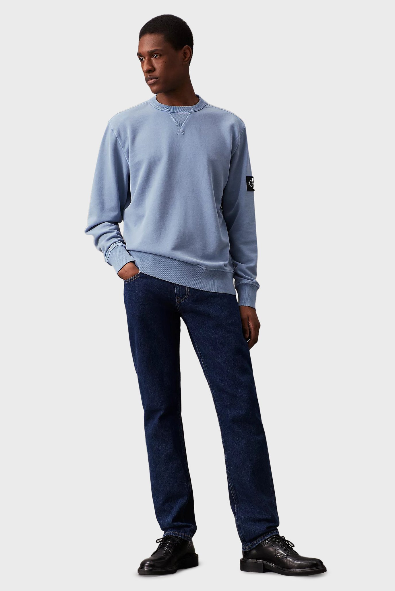 Мужской голубой свитшот WASHED BADGE CREW NECK 2