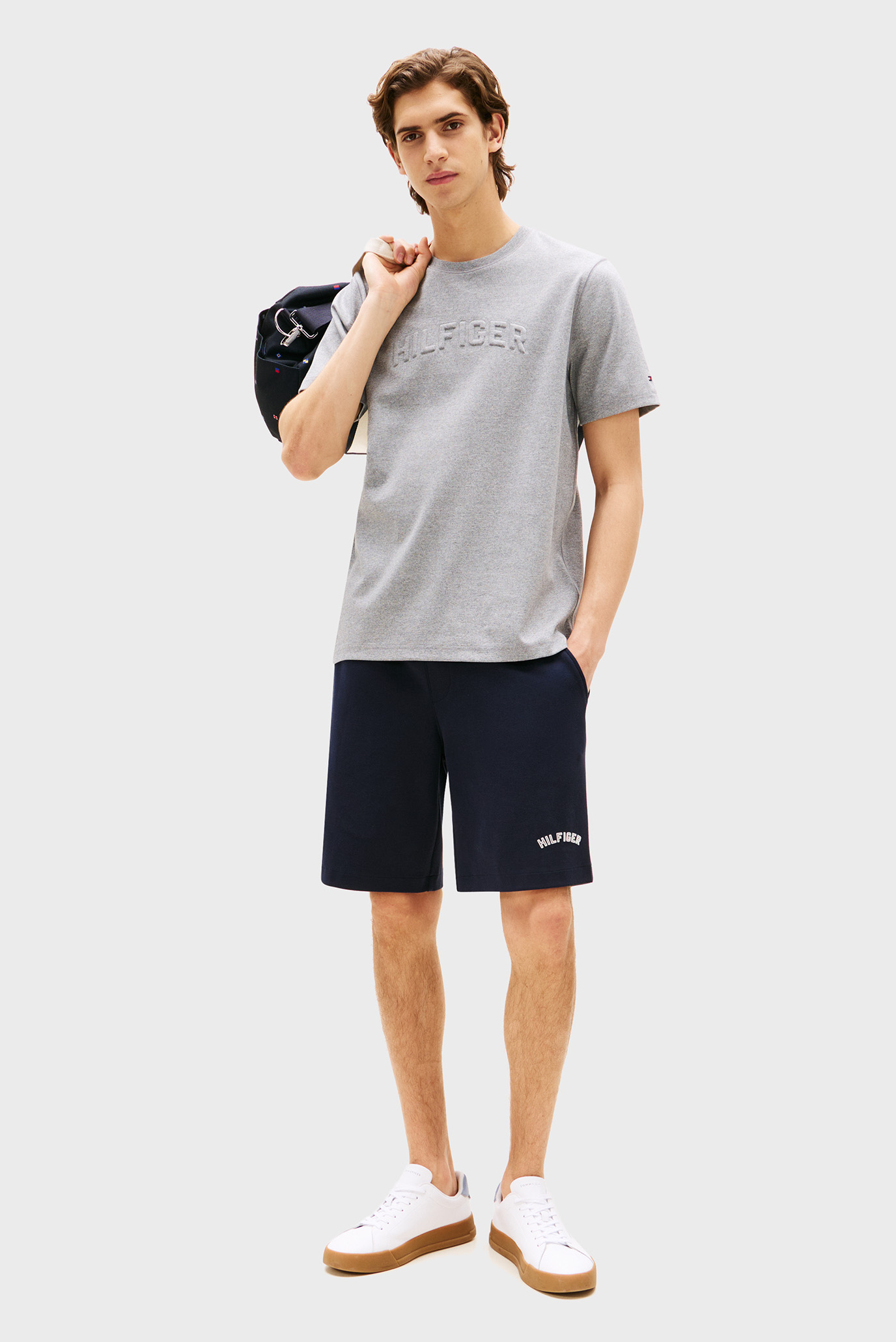 Футболка/HILFIGER ARCH EMBOSSED TEETommy Hilfiger Футболка/HILFIGER ARCH EMBOSSED TEE 2