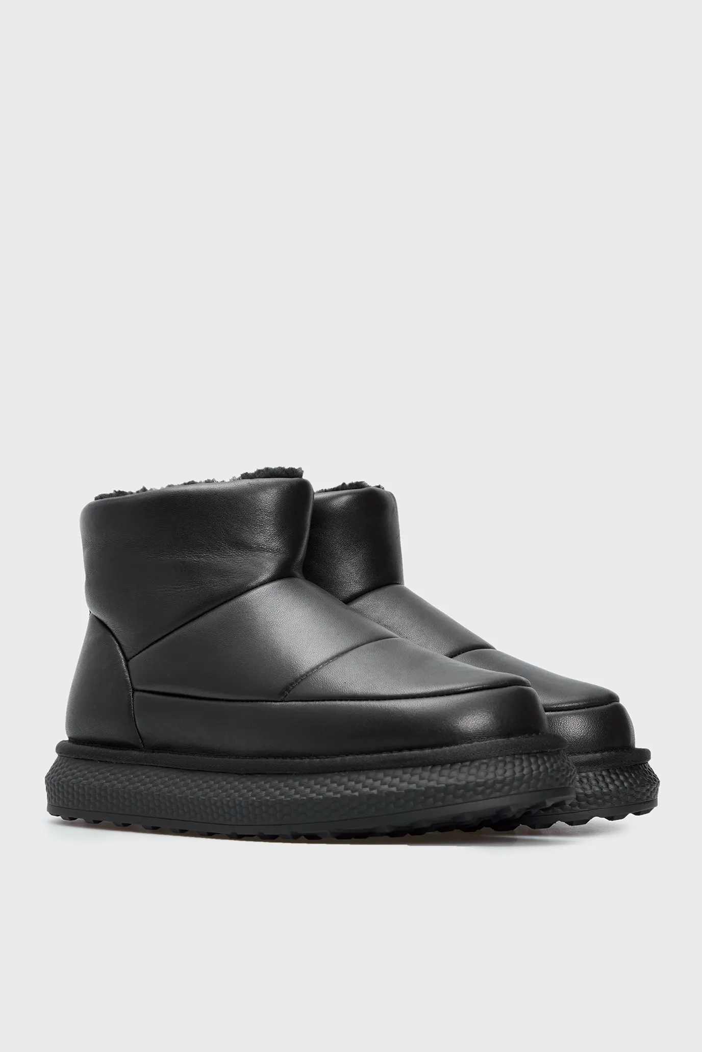 Женские черные кожаные угги Dilara 8