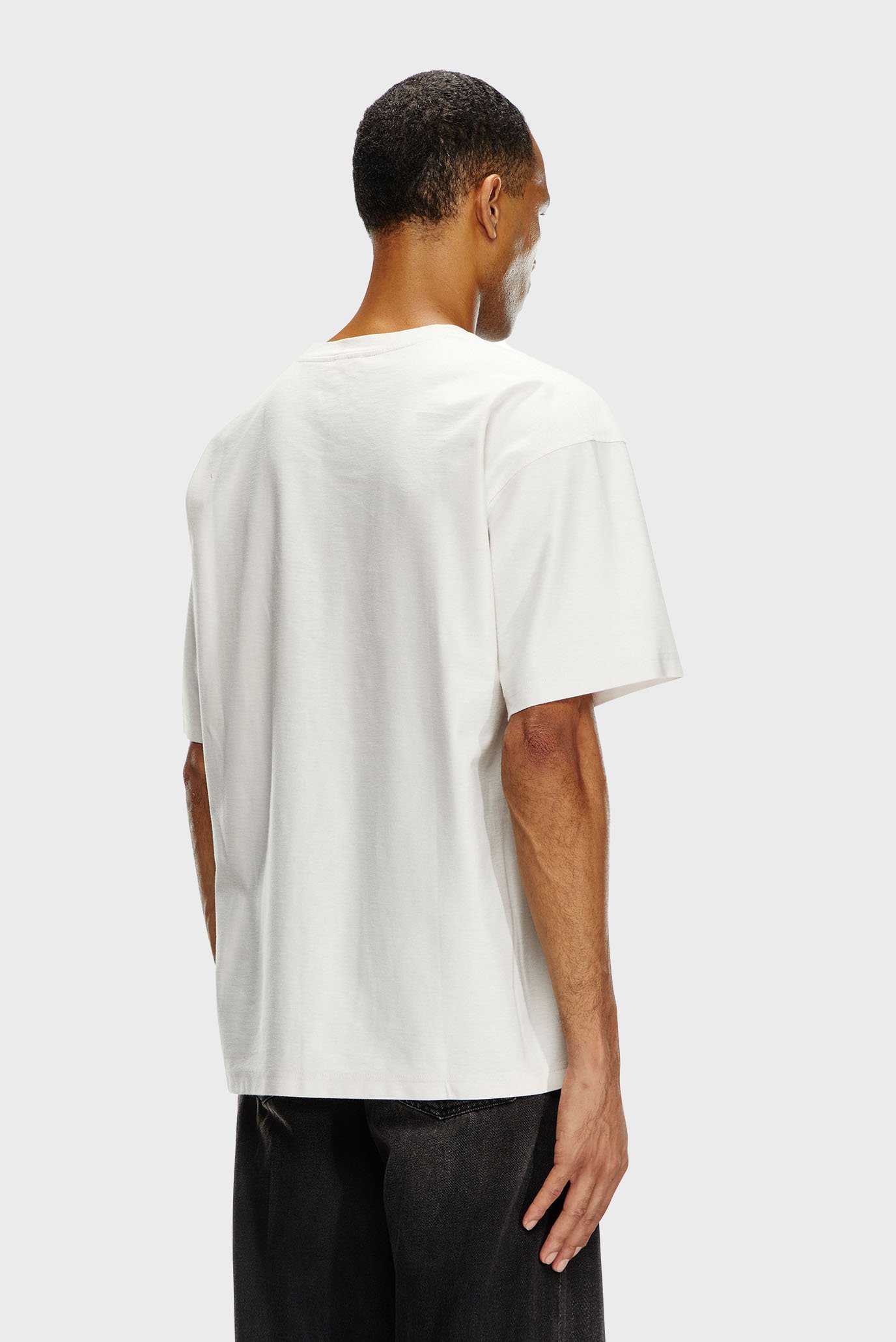 Мужская белая футболка T-BOXT-S4  FS 3