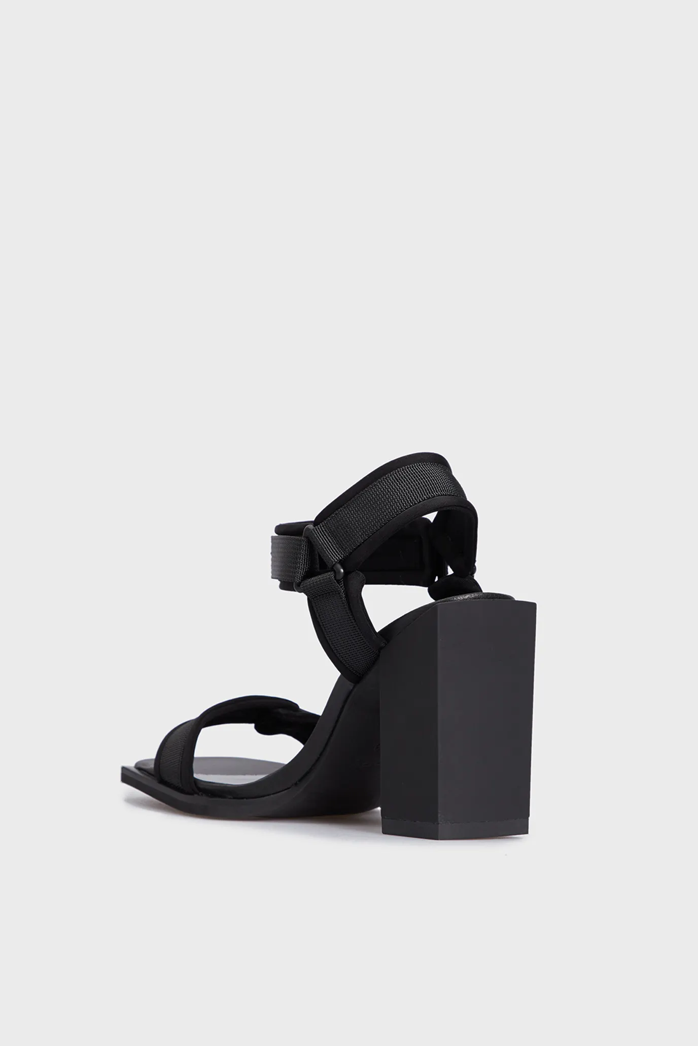 Женские черные босоножки Rosarie 8