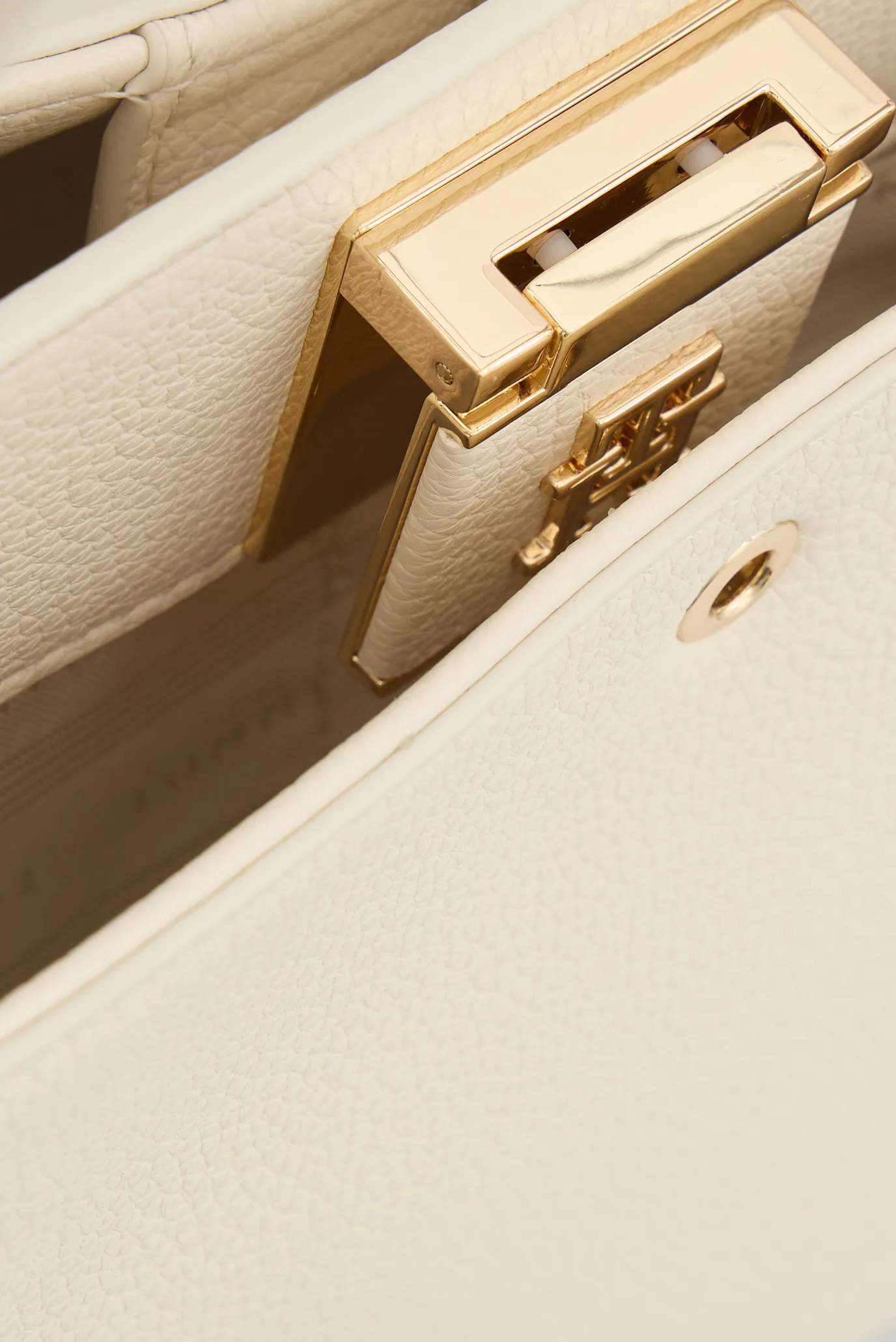 Сумка TH HER MED SATCHEL 6