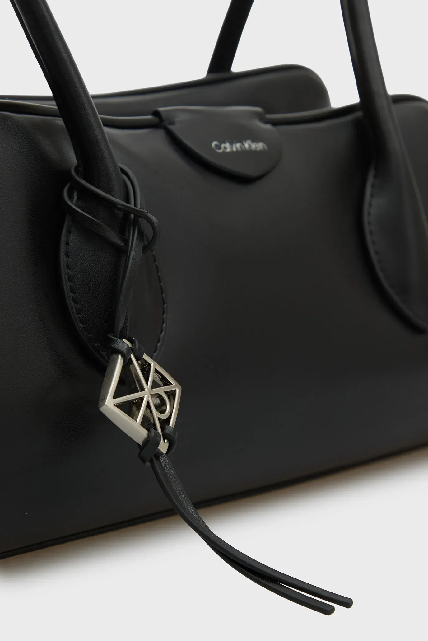 Сумка EMBLEM TRIO SHOULDER BAG 6