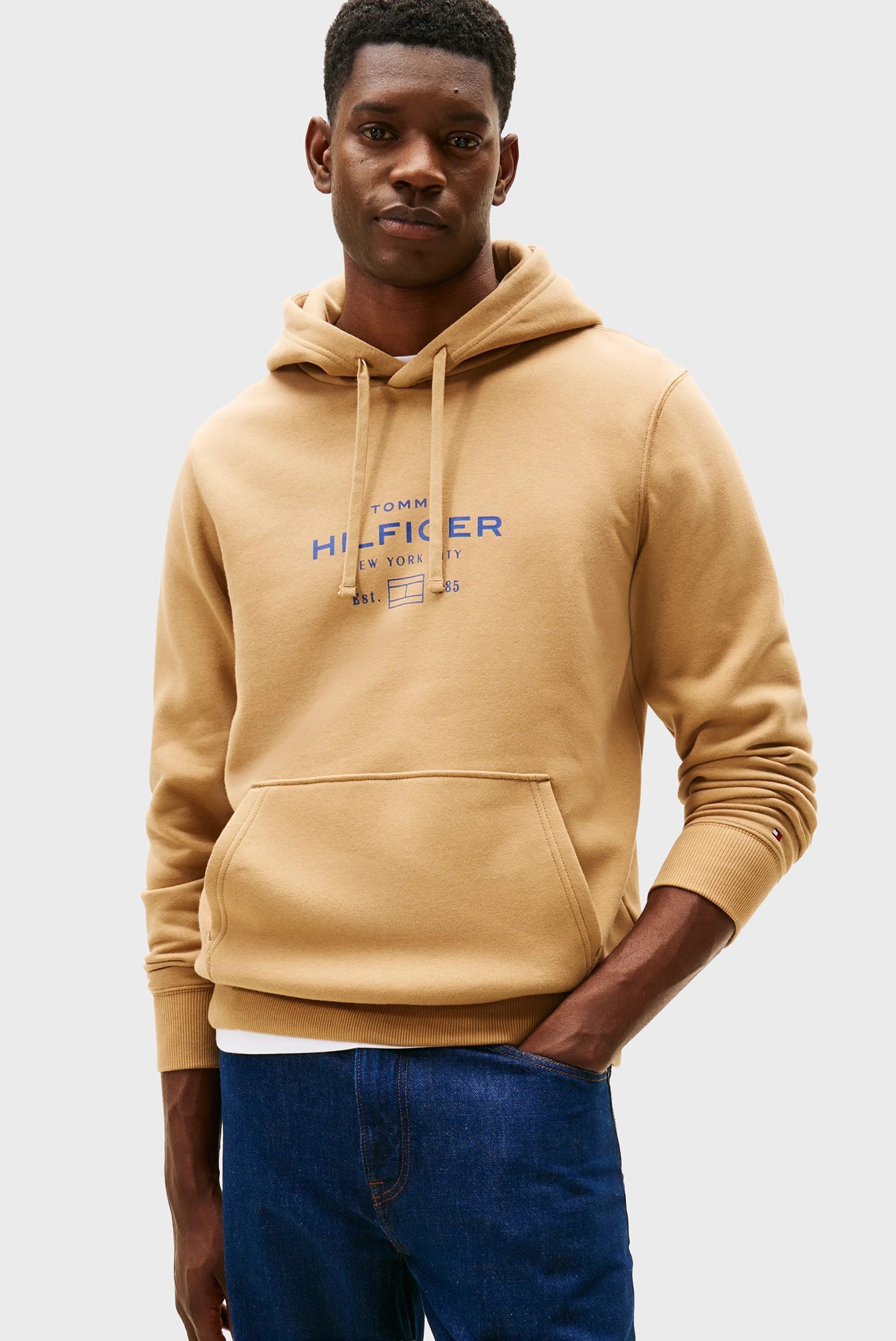 Худи OVAL GRAPHIC HOODIE 1