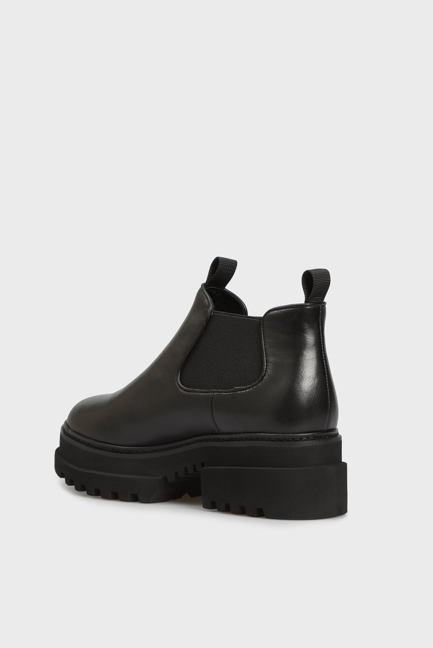 Женские черные кожаные челси Questa 8