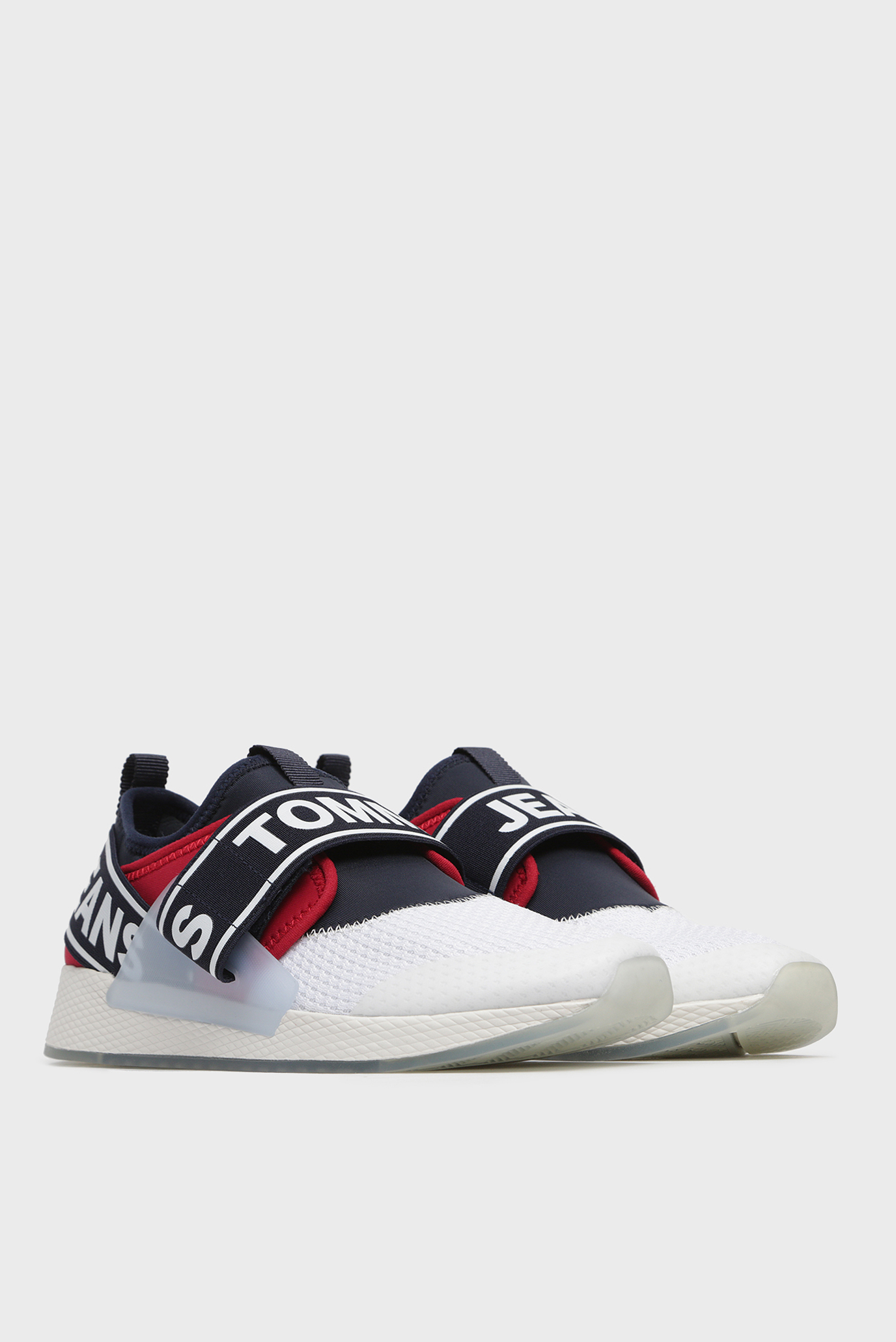 Женские белые кроссовки WMN 7