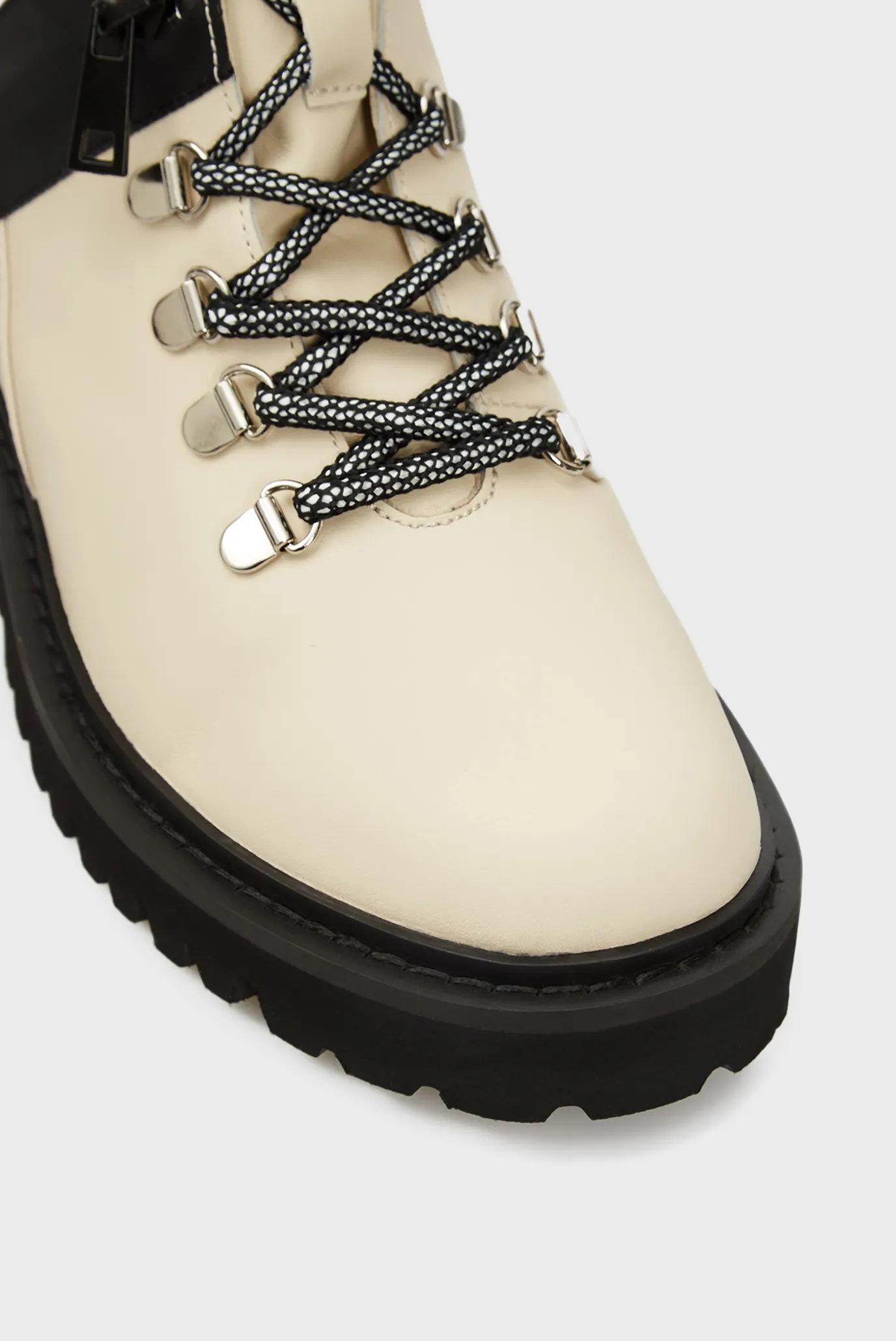 Женские бежевые кожаные ботинки Dacota 7